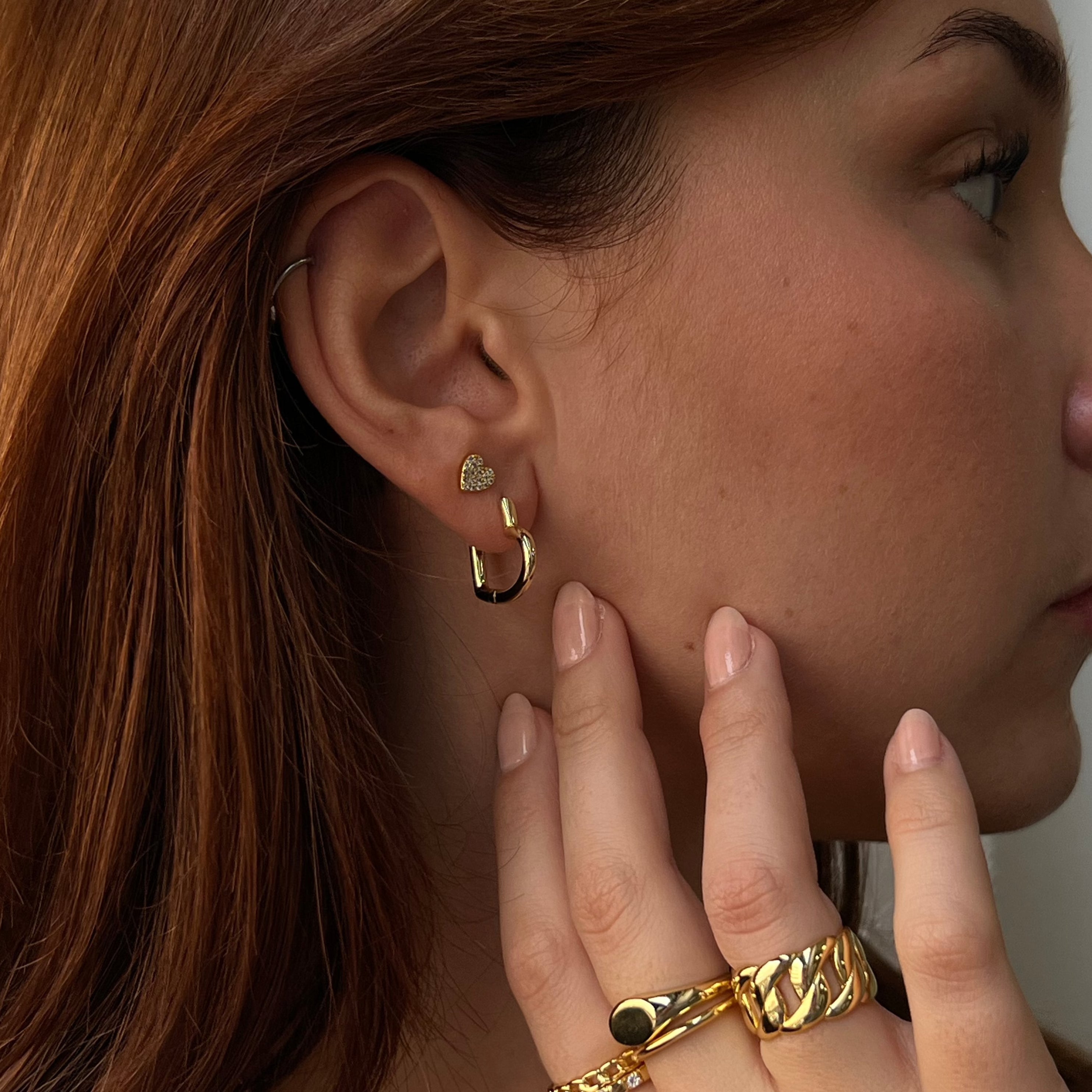 Chic Allure – Frosted Elegance Earrings