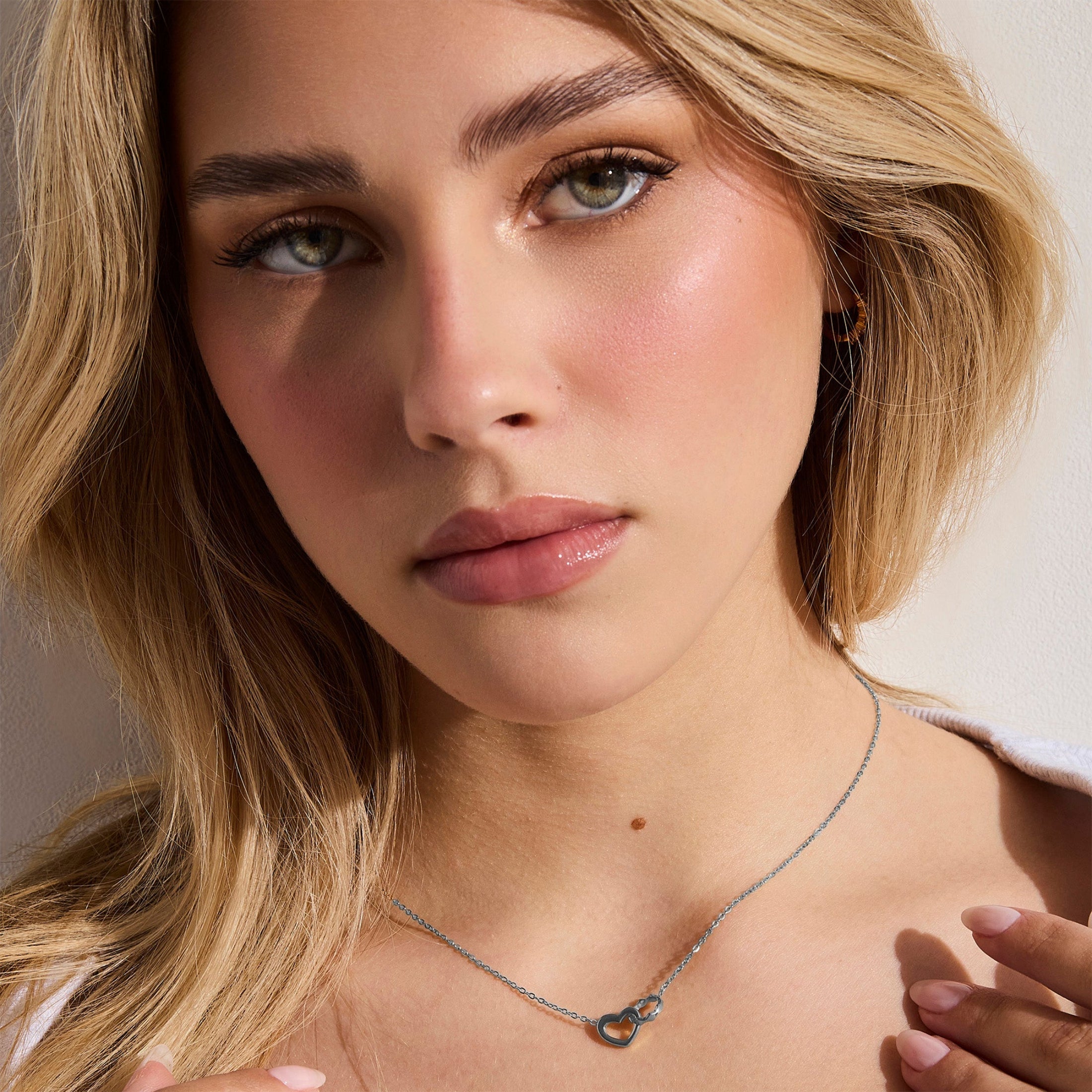 Heartfelt Elegance – Timeless Necklace