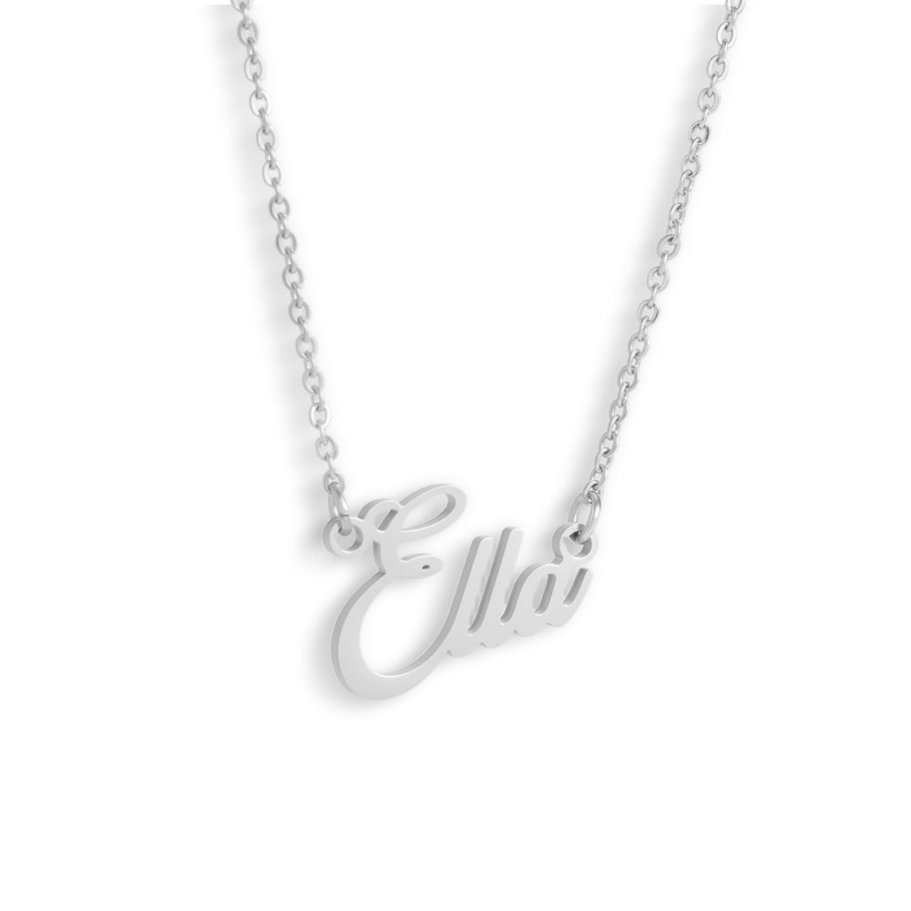 Elegance Defined – Personalized Nameplate Necklace