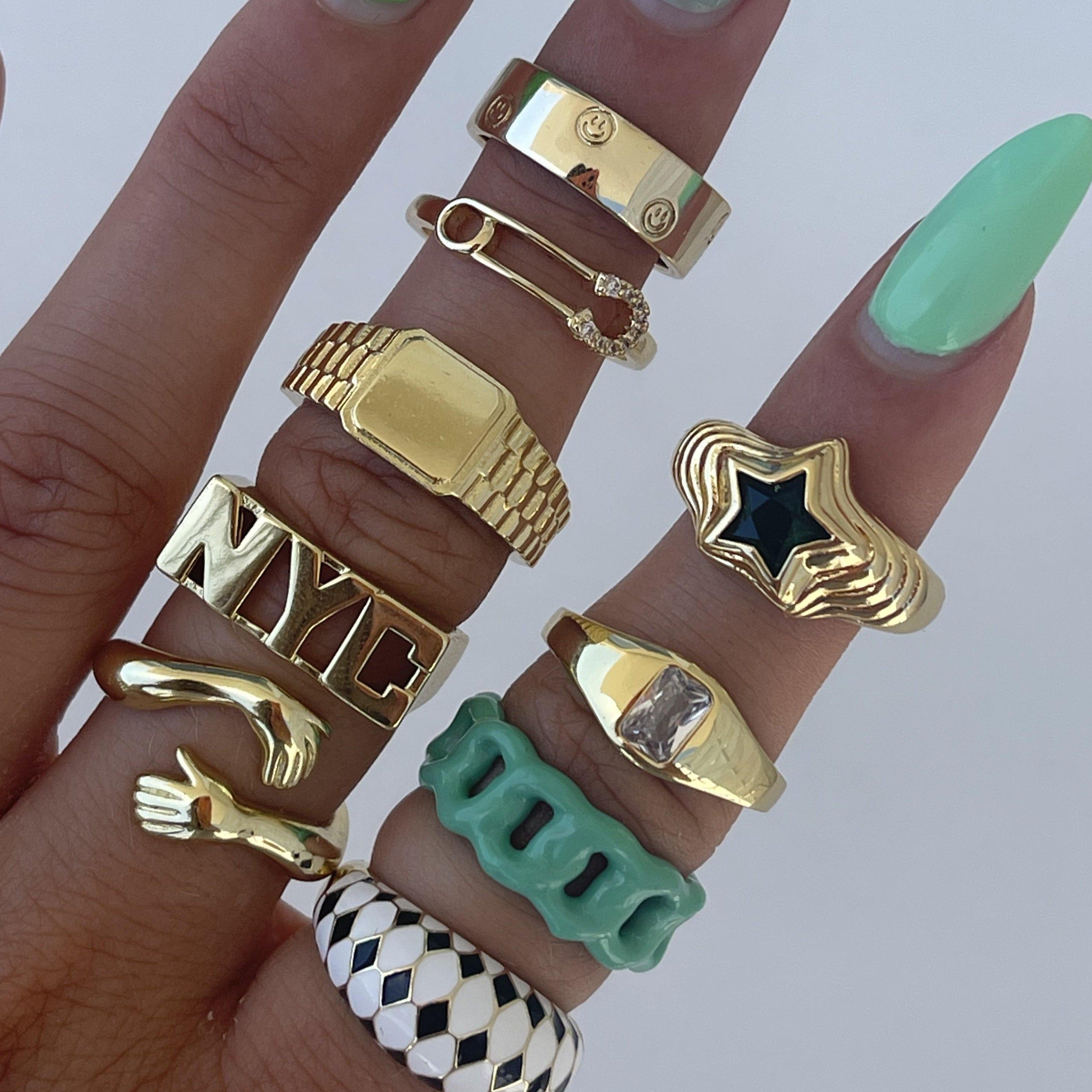 Radiant Joy – Luxe Comfort Ring