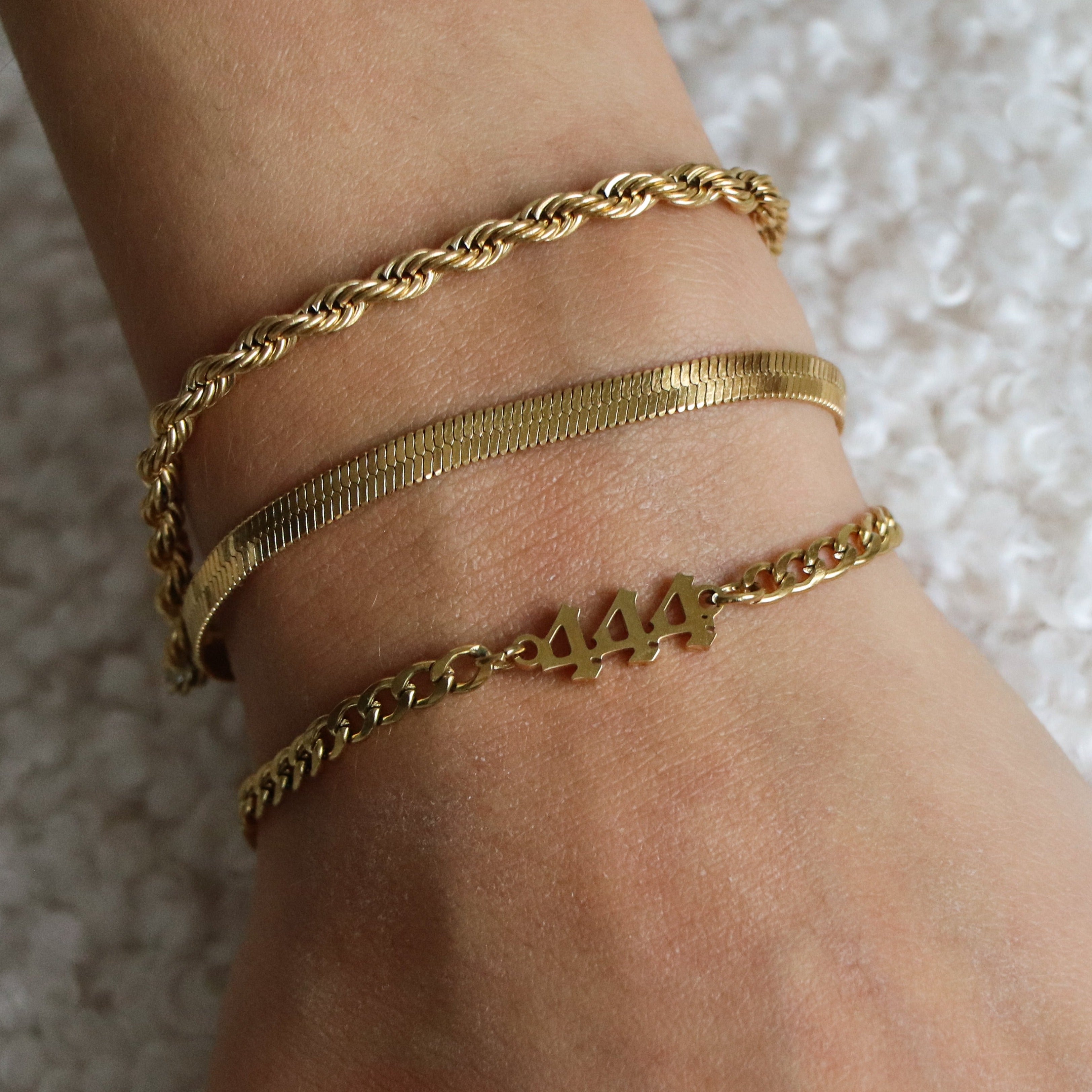 Celestial Charm – Luxe Angel Bracelet