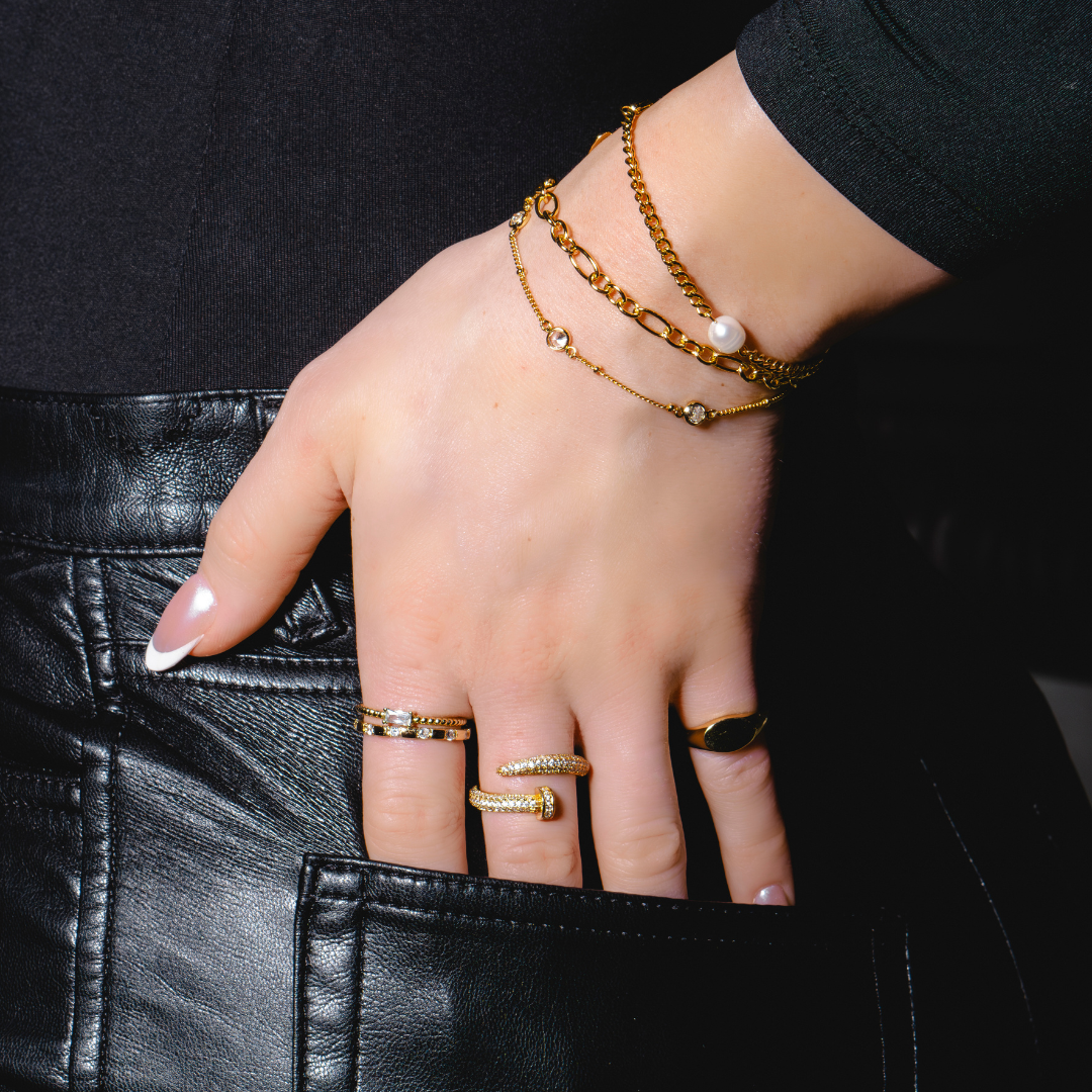 Azure Luxe Bracelet – Effortless Elegance