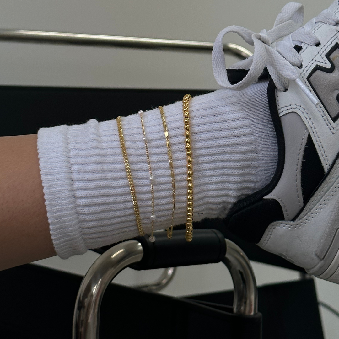 Celestial Charm – Angelic Anklet Elegance