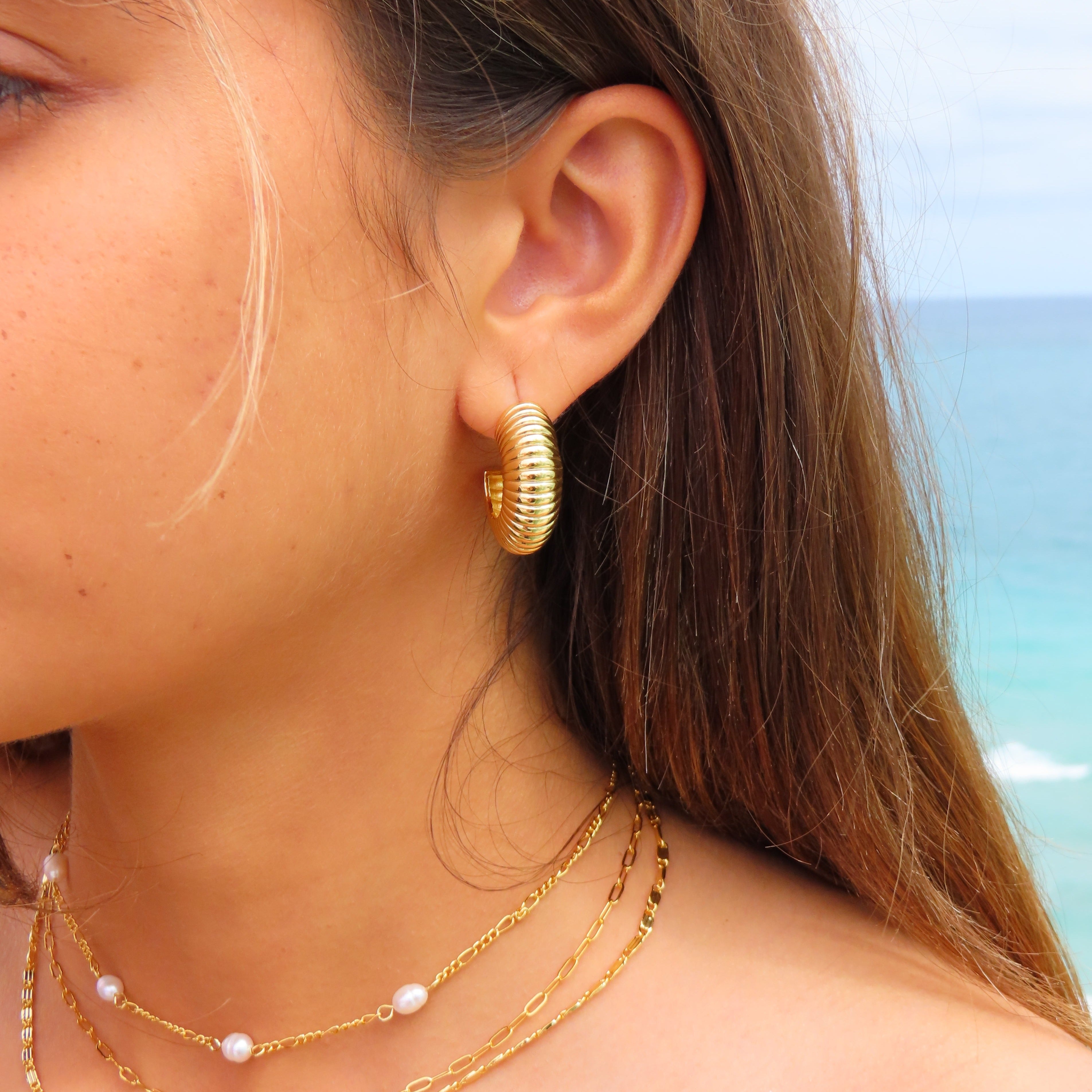 Radiance – Luxe Hoop Earrings