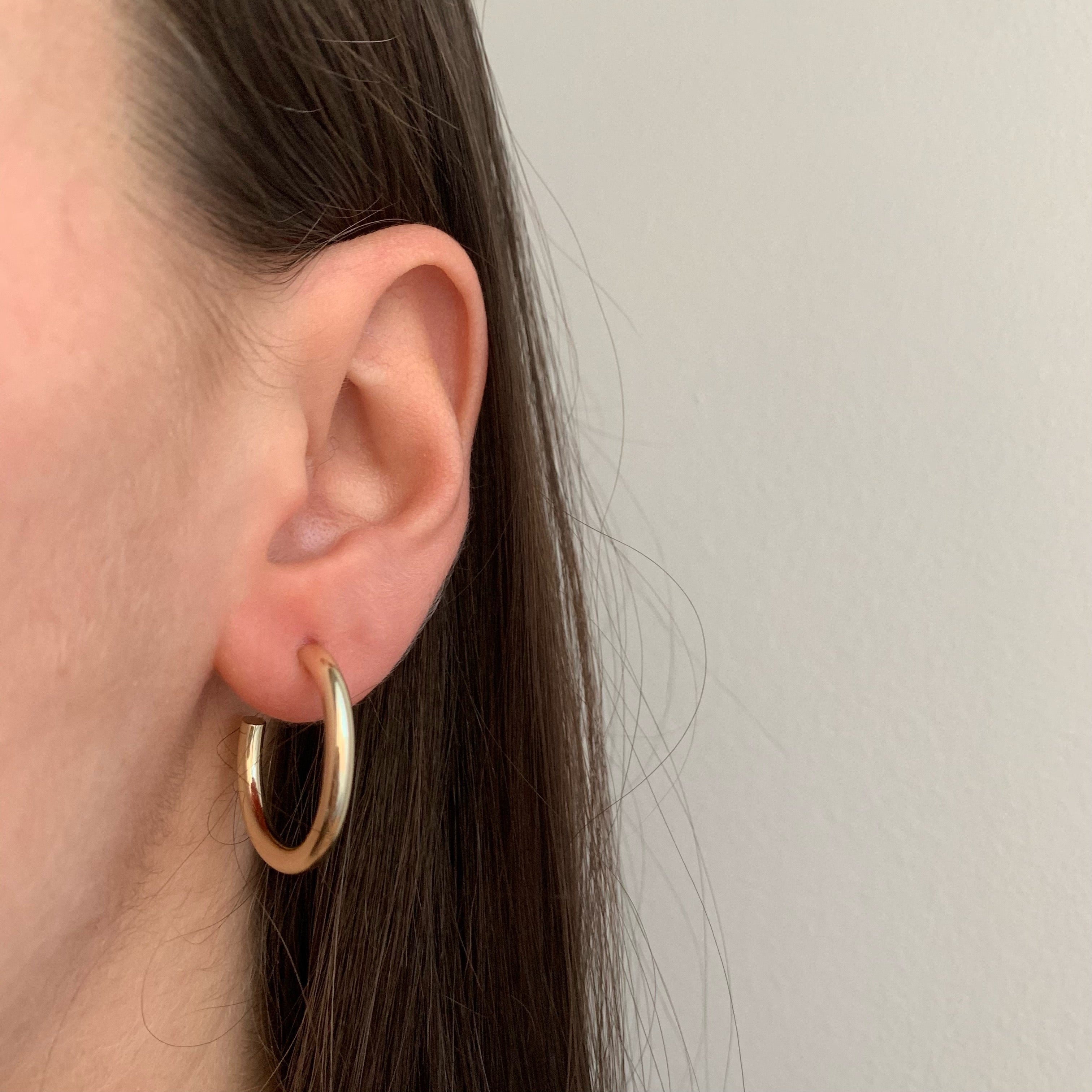 Brooklyn Hoops – Effortless Chic Comfort