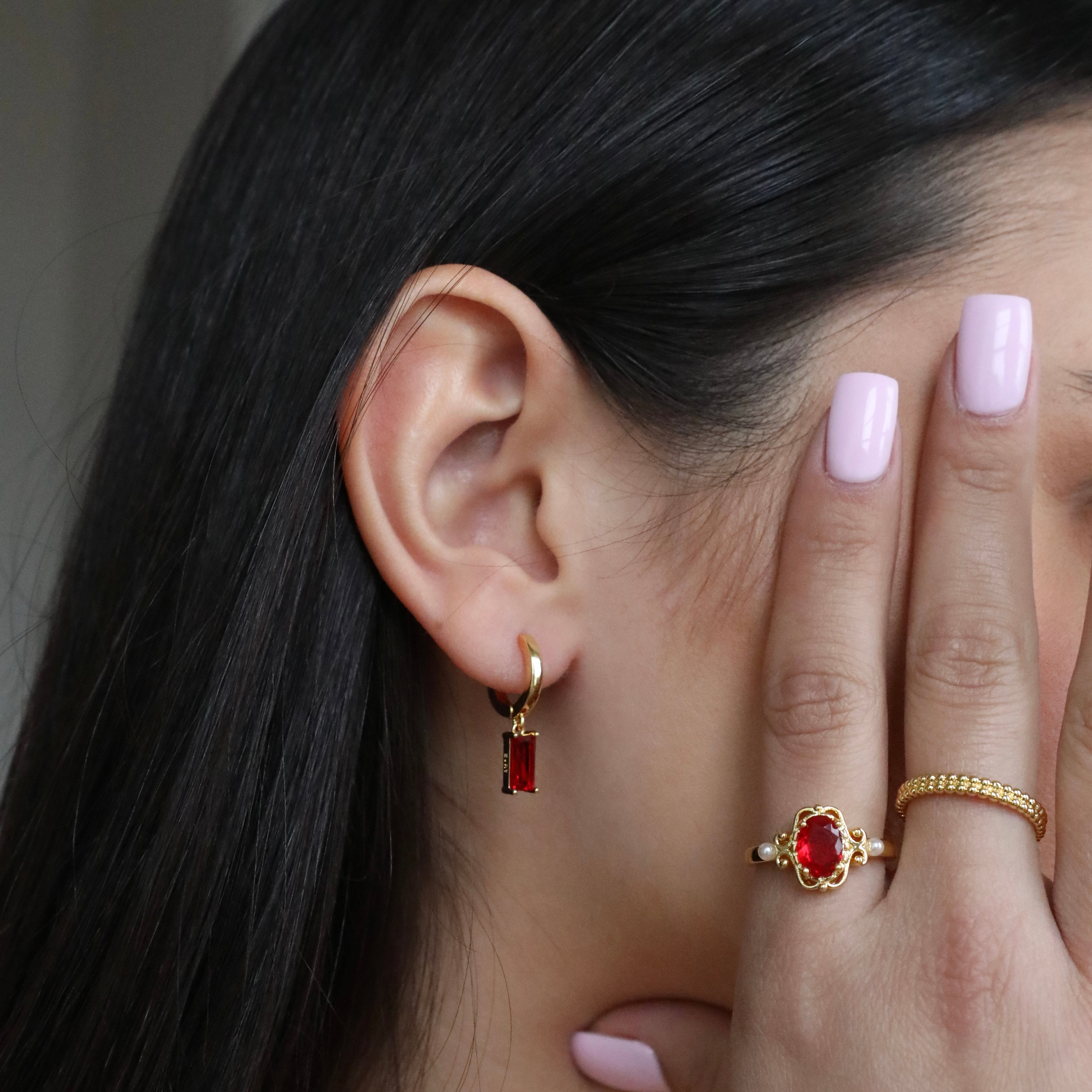 Celestial Elegance – Timeless Luxe Earrings