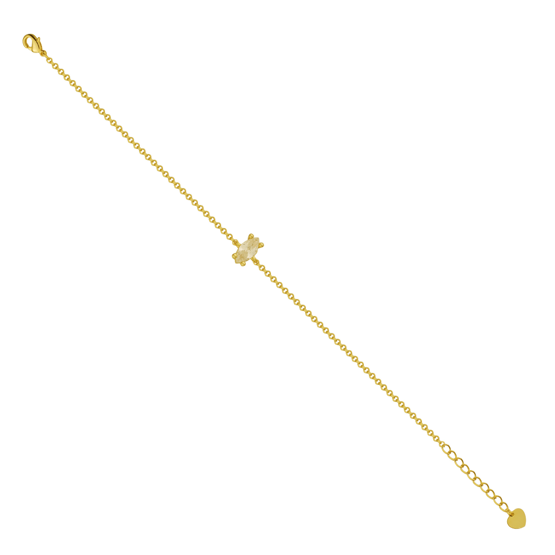 Clara – Timeless Elegance in Comfort