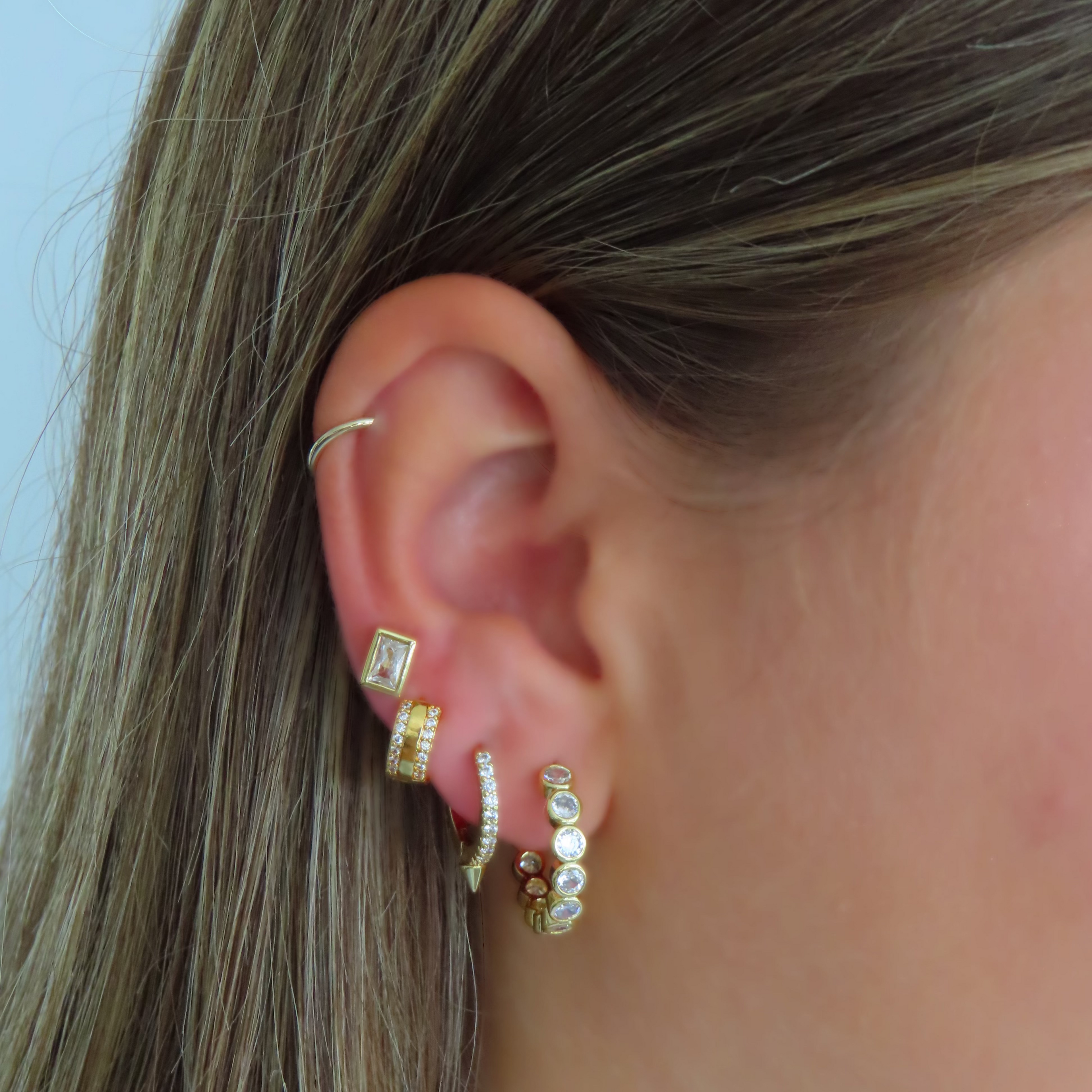 “Couture Earrings – Timeless Elegance Redefined”