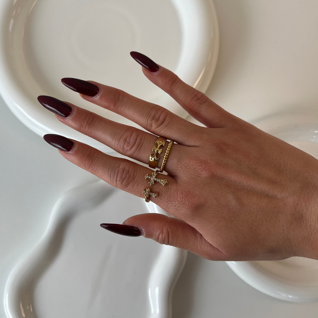 Heartfelt Elegance – Luxe Ring Design