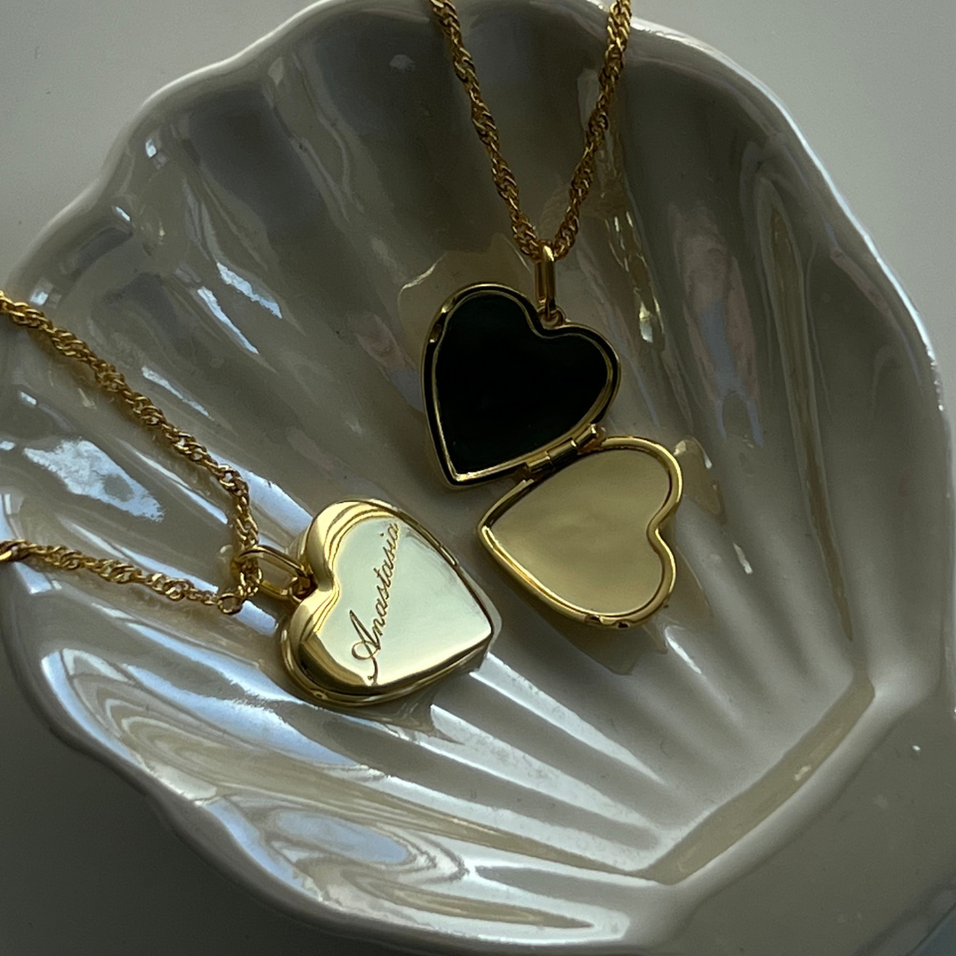 Heartfelt Elegance – Personalized Locket Necklace
