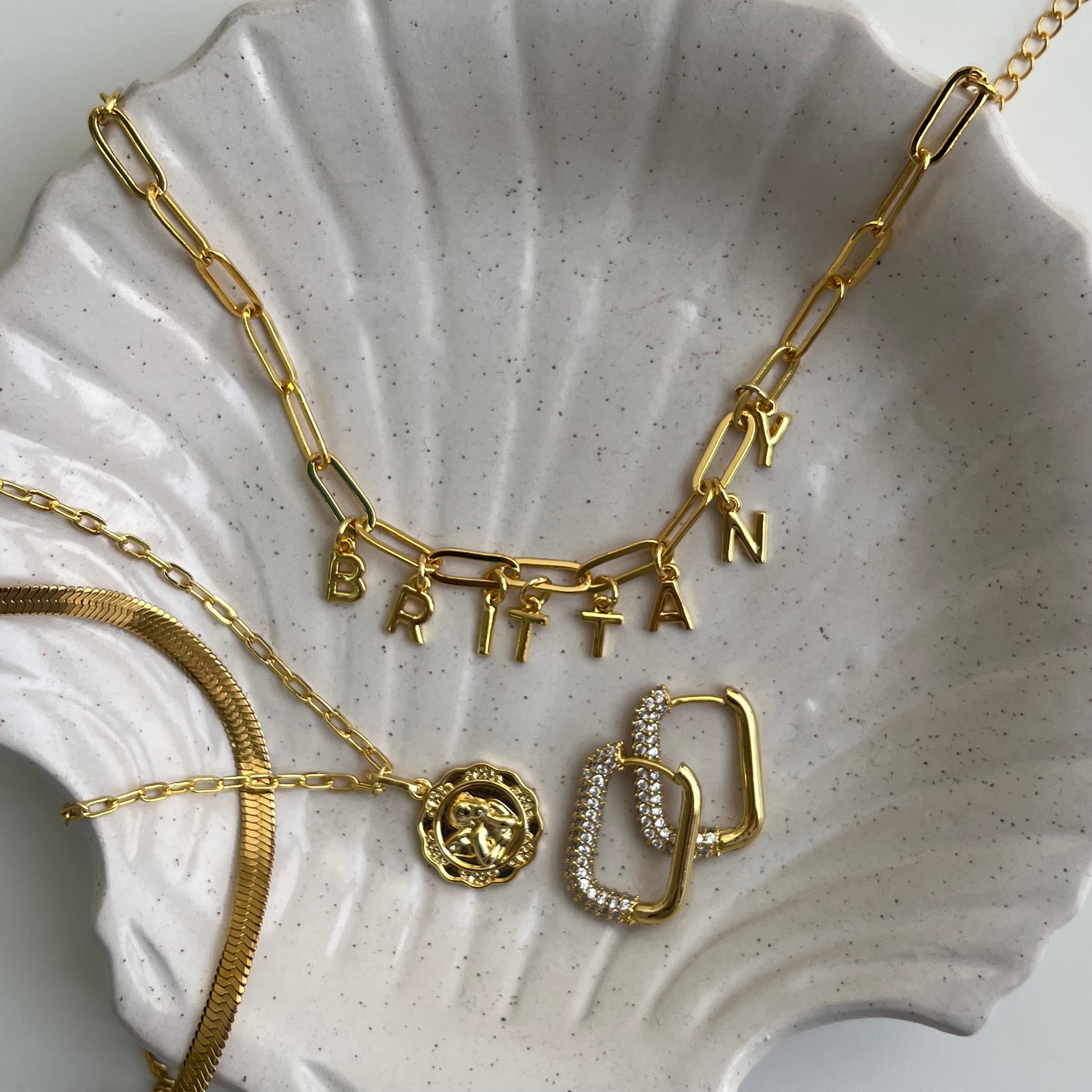 Link Luxe – Personalized Letter Necklace