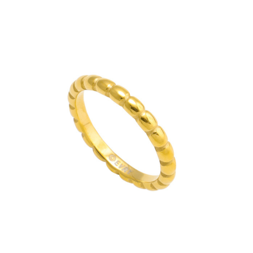 Celeste – Chic Dotted Elegance