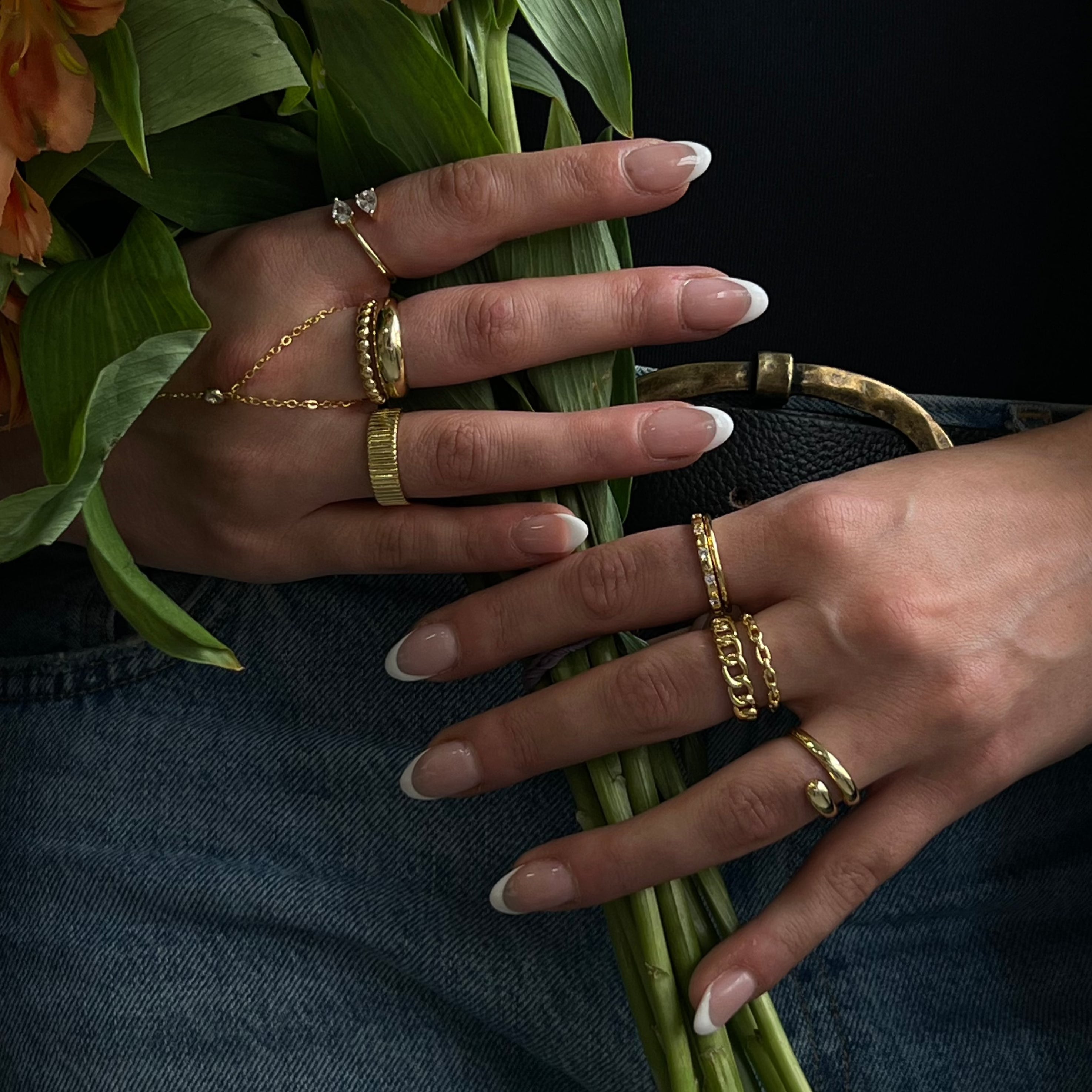 Celeste – Chic Dotted Elegance