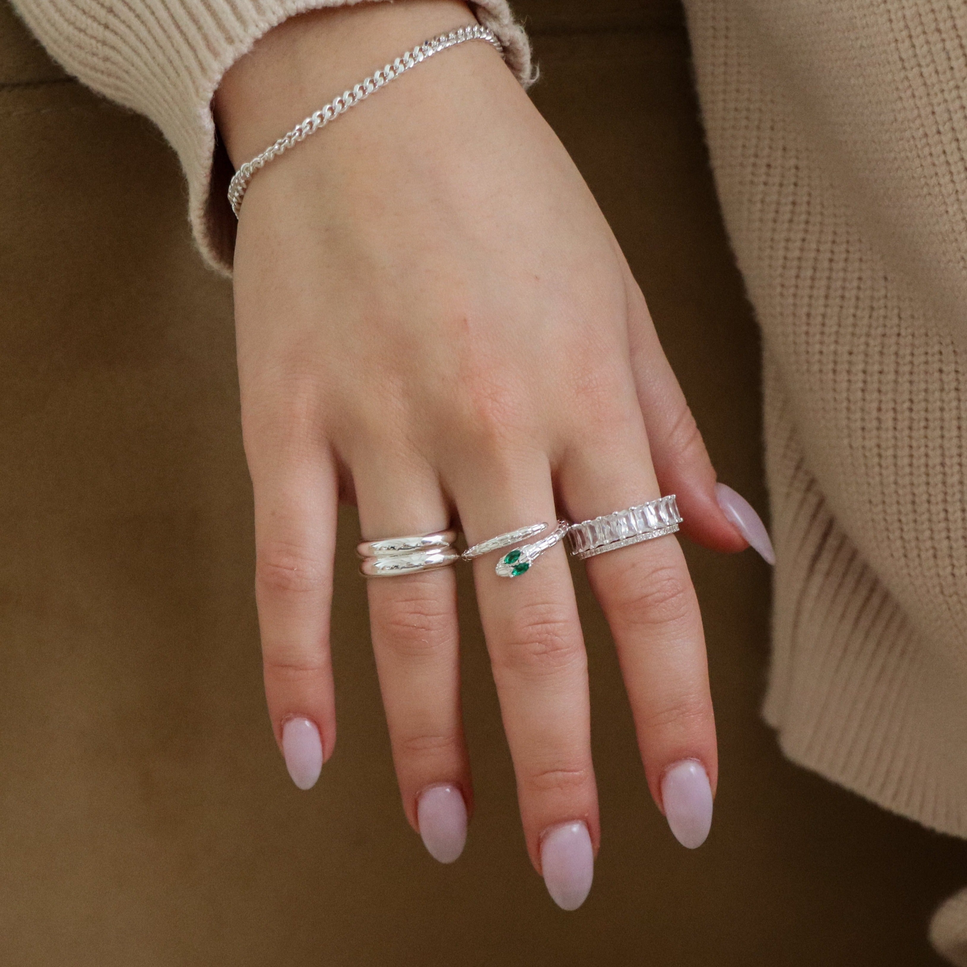 Duet Ring – Timeless Elegance Redefined