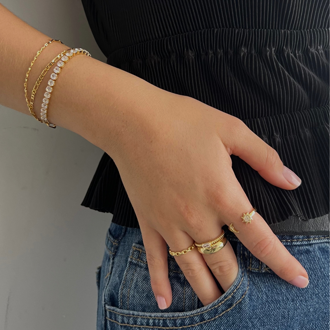 Celestial Glow – Timeless Elegance Ring