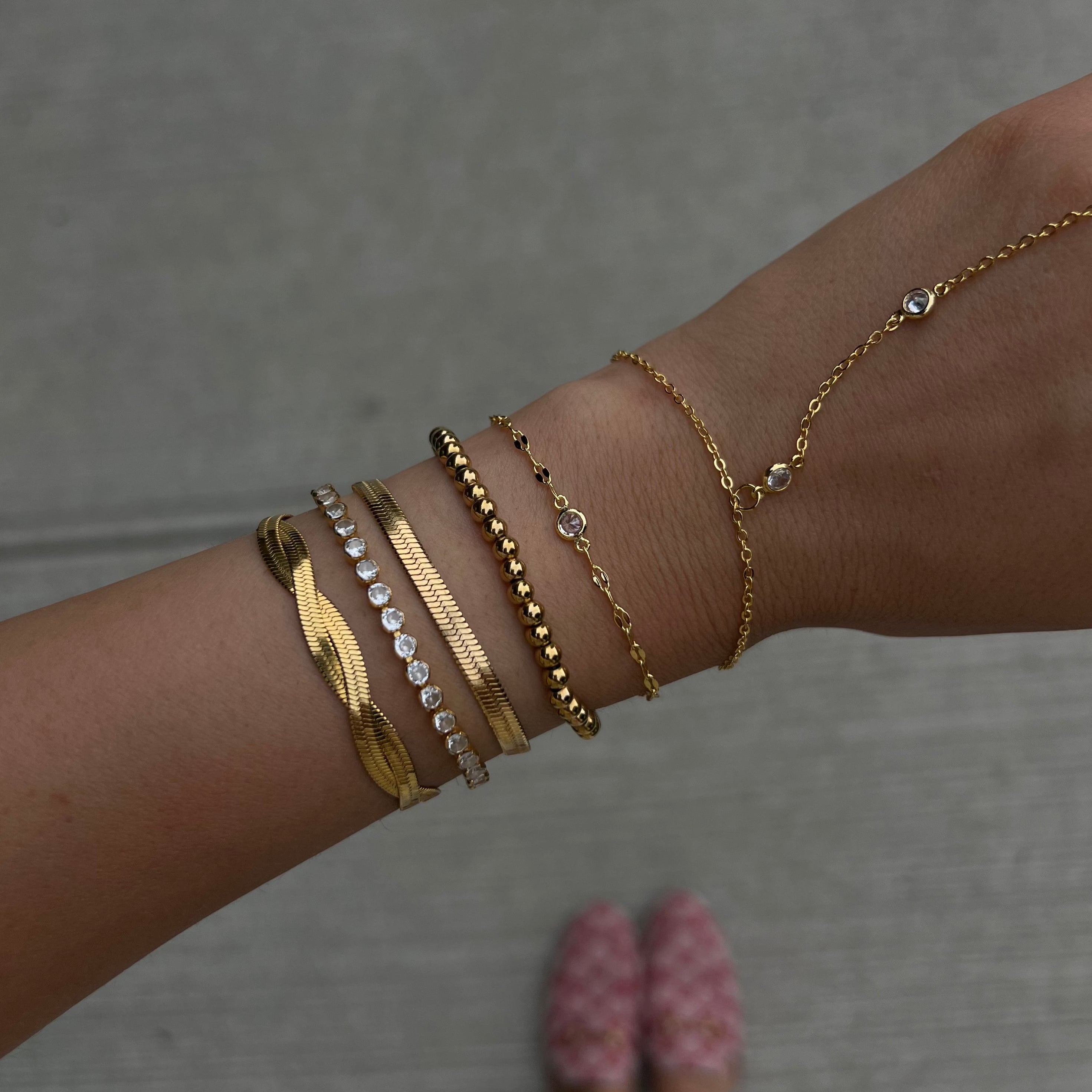 Enchanted Elegance – Timeless Bracelet Luxury