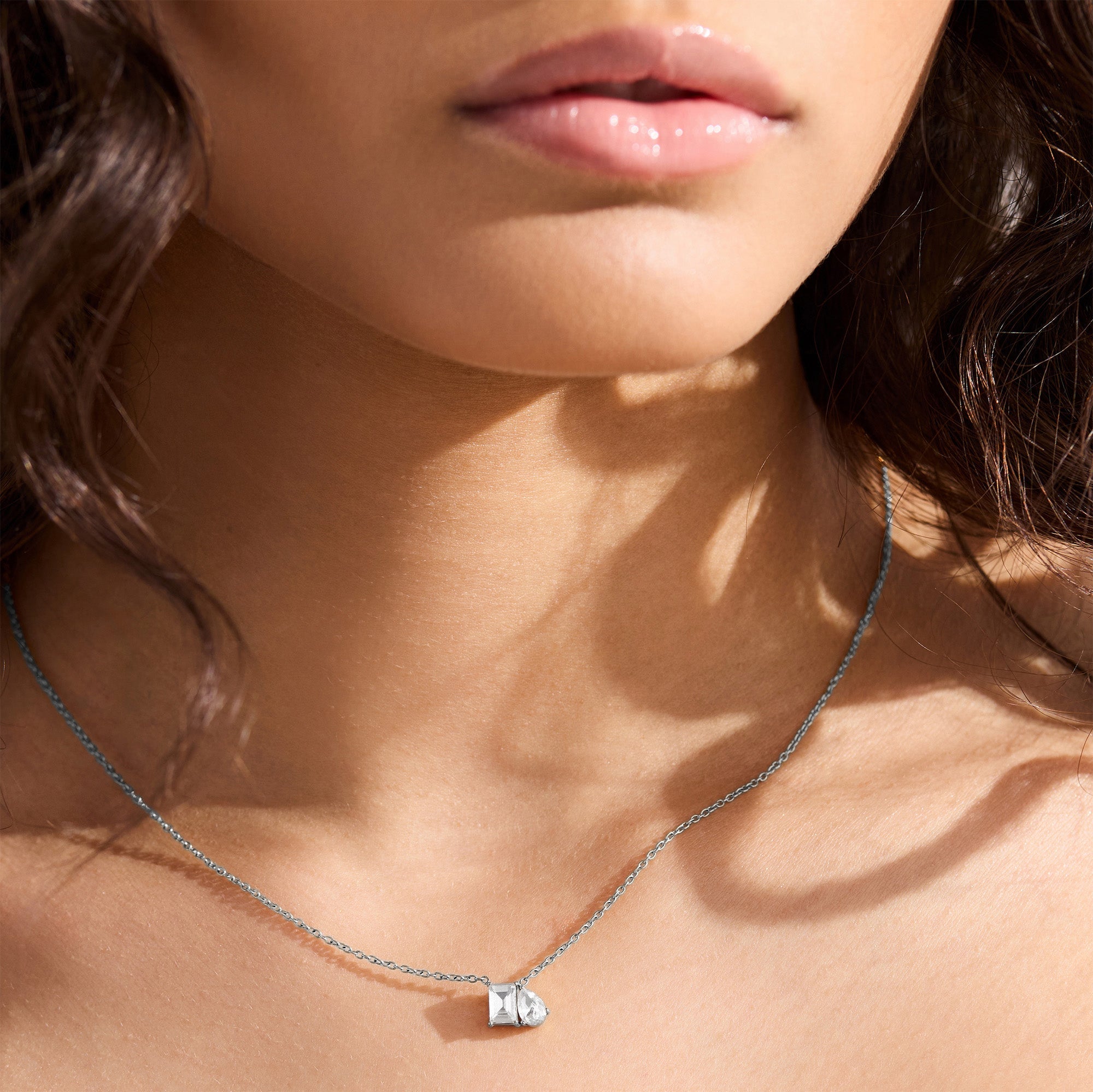 Elysian Harmony – Timeless Pendant Perfection