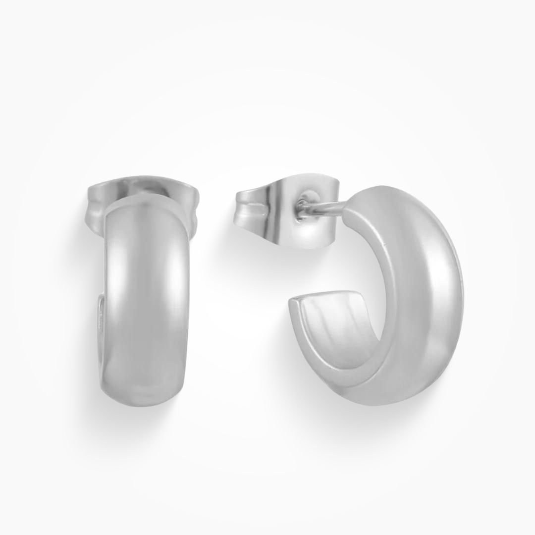 Evryday Hoops – Effortless Chic Luxury
