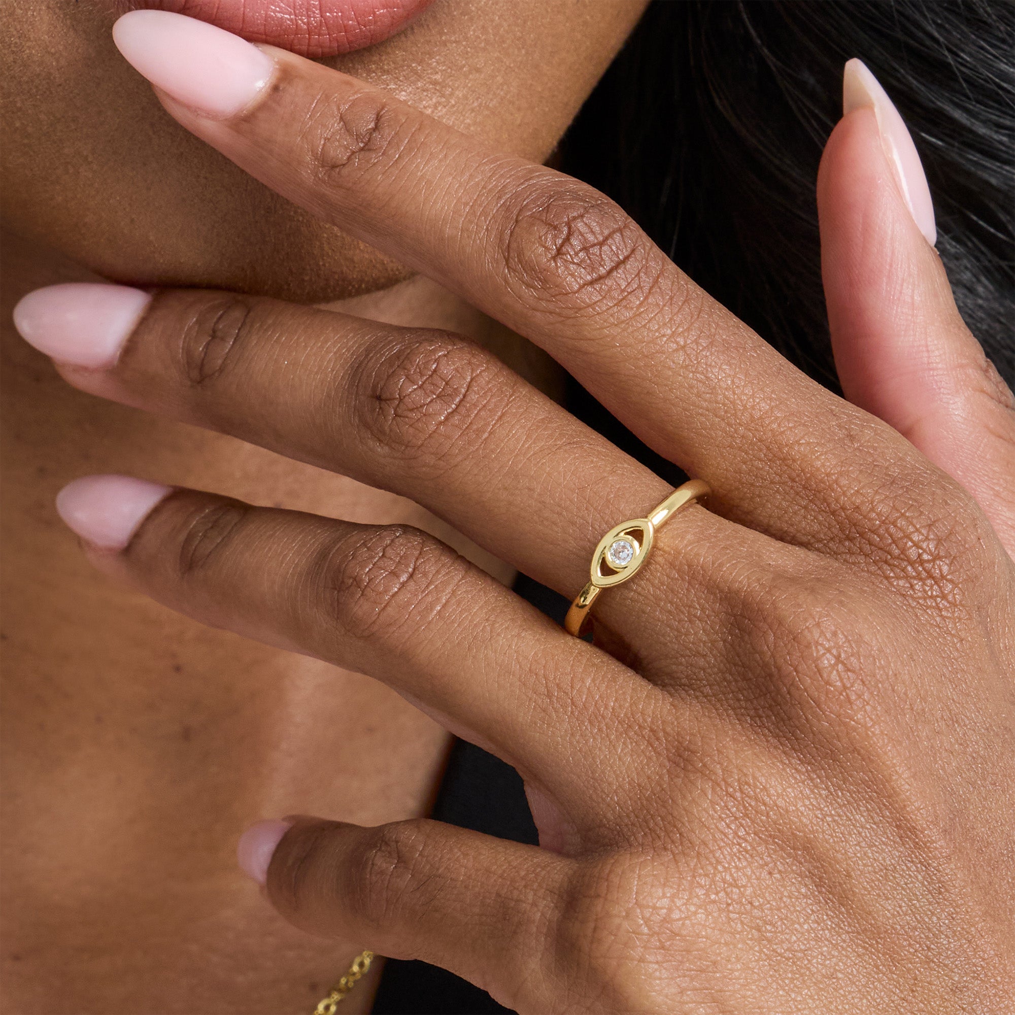 Radiant Allure – Luxe Statement Ring