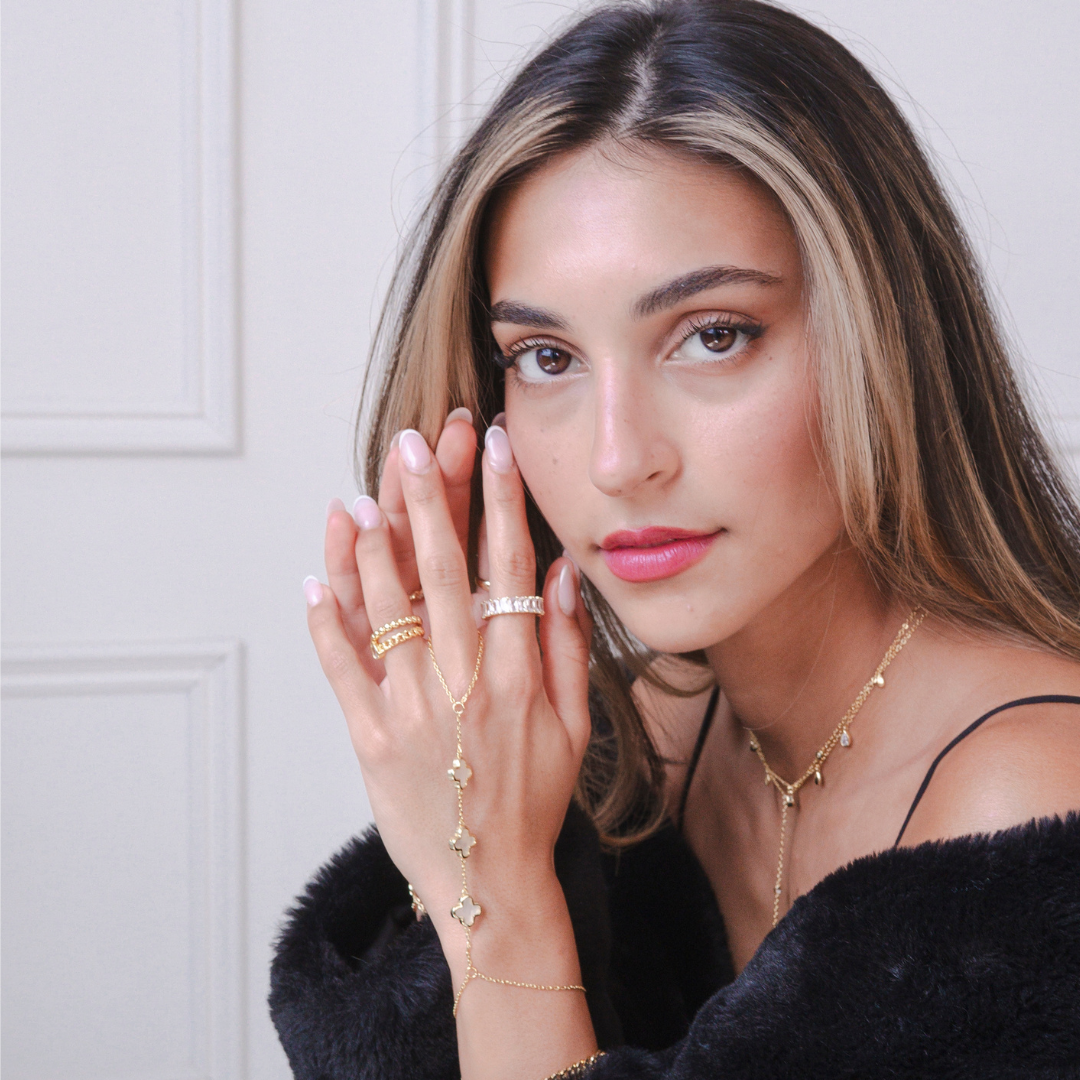Fortuna – Luxe Hand Chain Delight