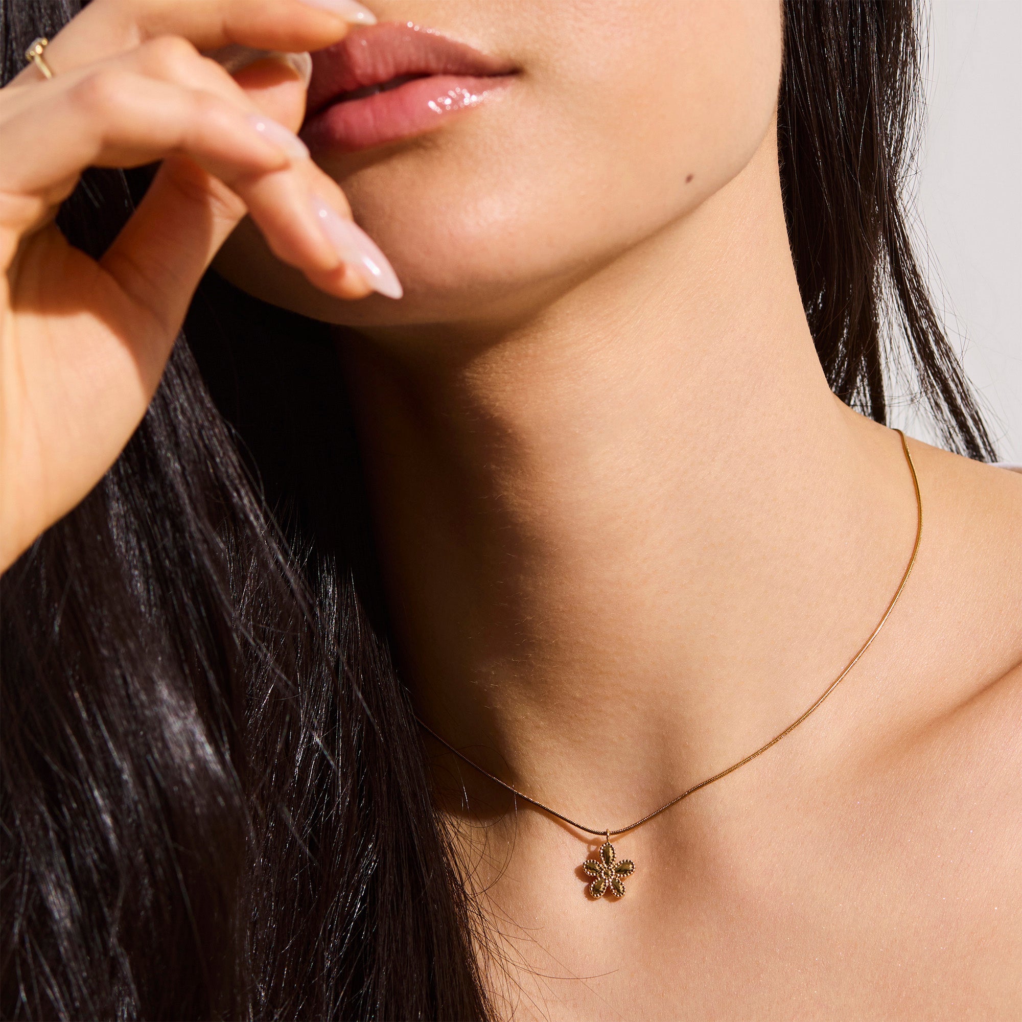 Petunia – Luxe Floral Statement Necklace