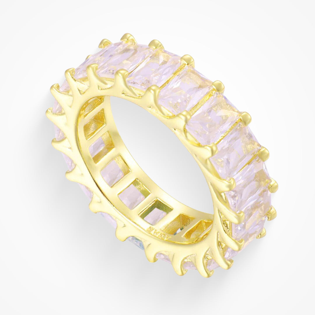 Radiant Aura – Luxe Statement Ring