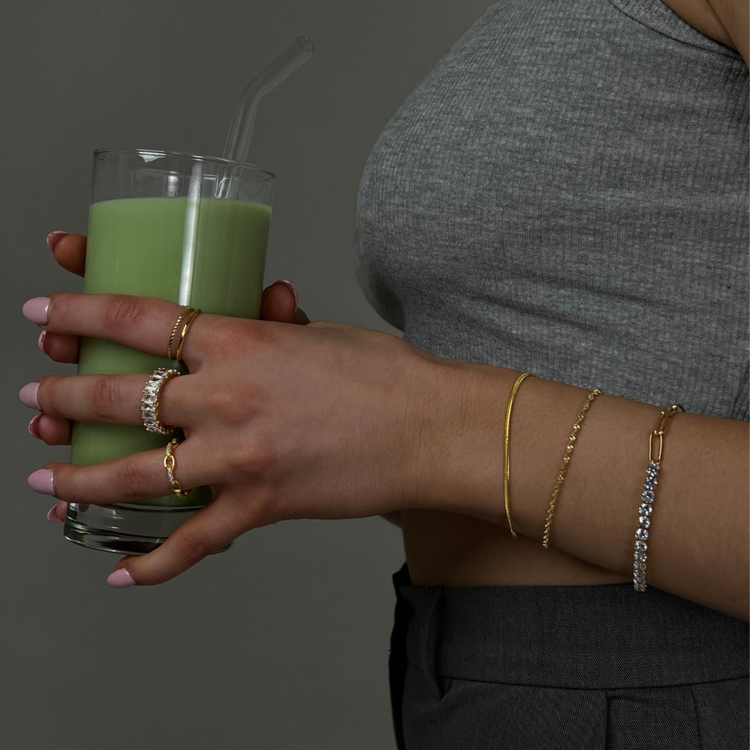 Radiant Aura – Luxe Statement Ring