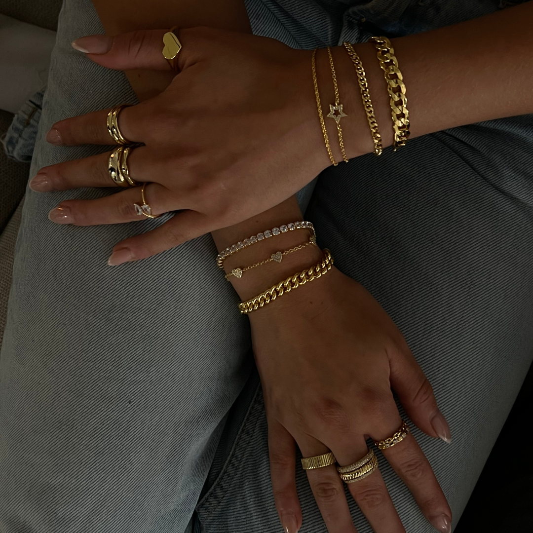 Embrace Elegance – Love Bracelet