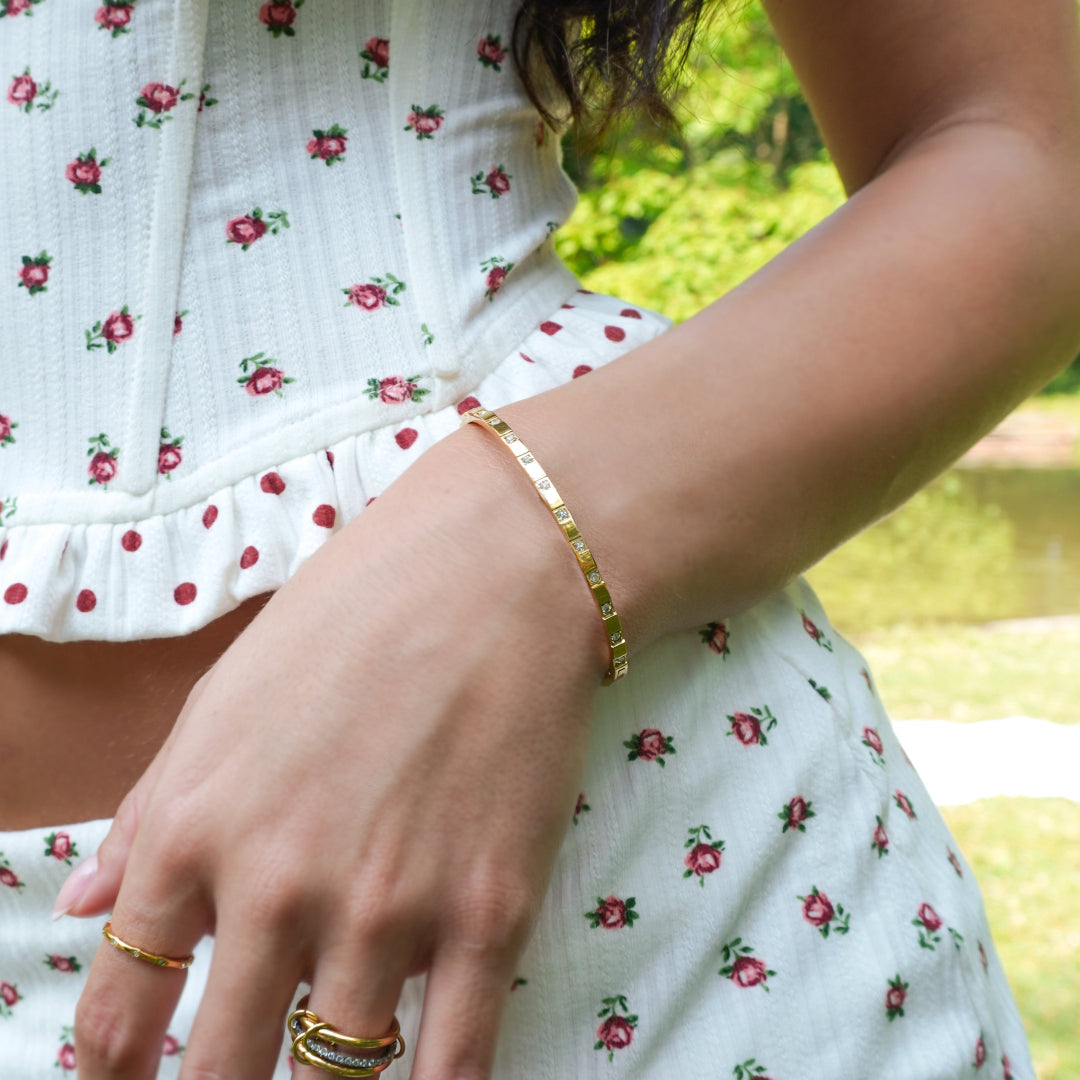 Celeste – Luxe Comfort Bangle