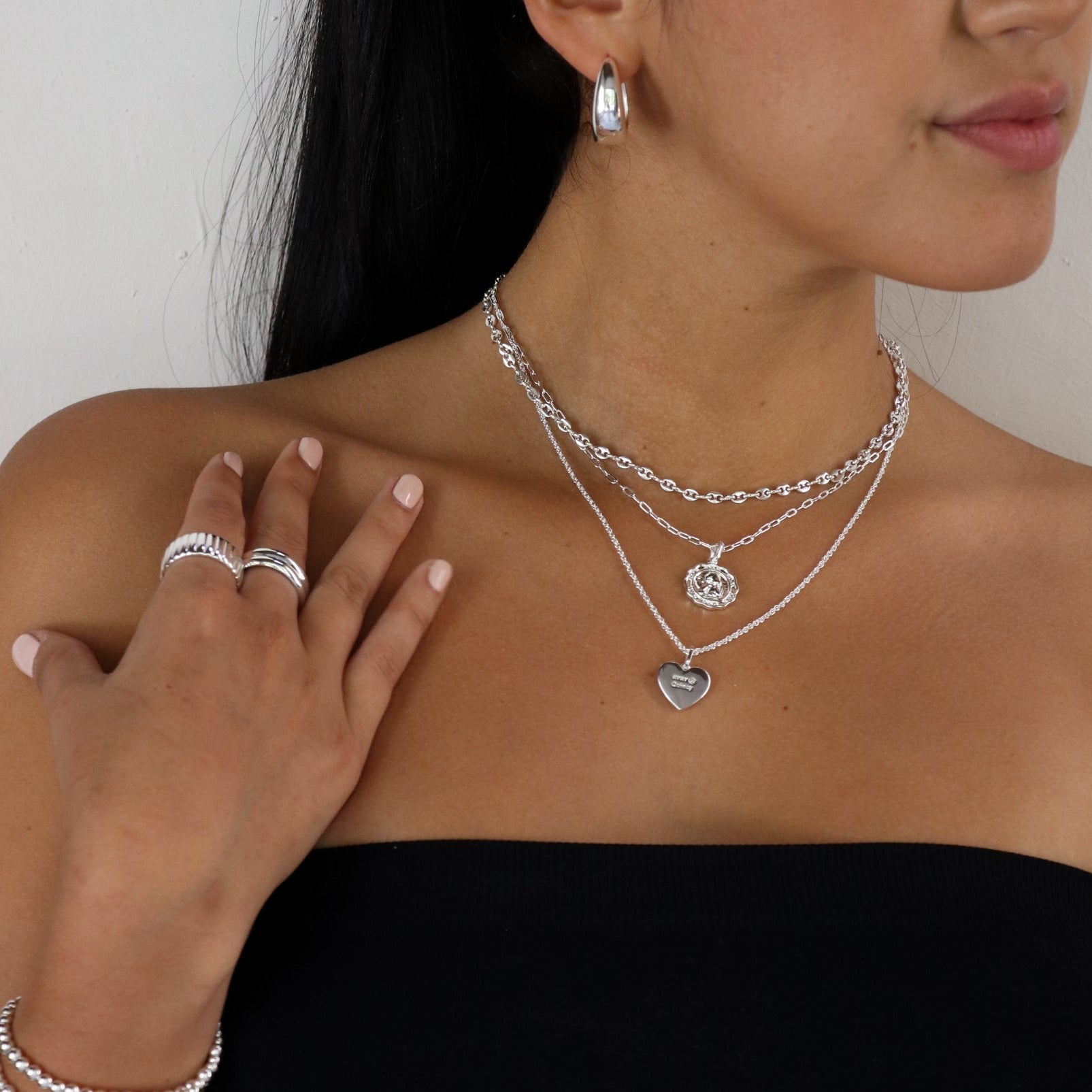 Celestial Charm – Exquisite Elegance Necklace