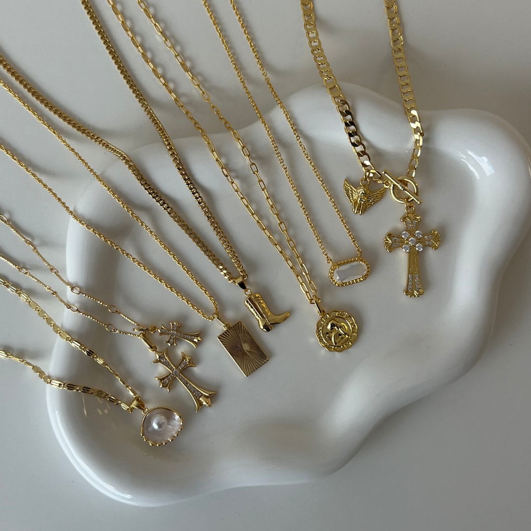 Celestial Charm – Exquisite Elegance Necklace