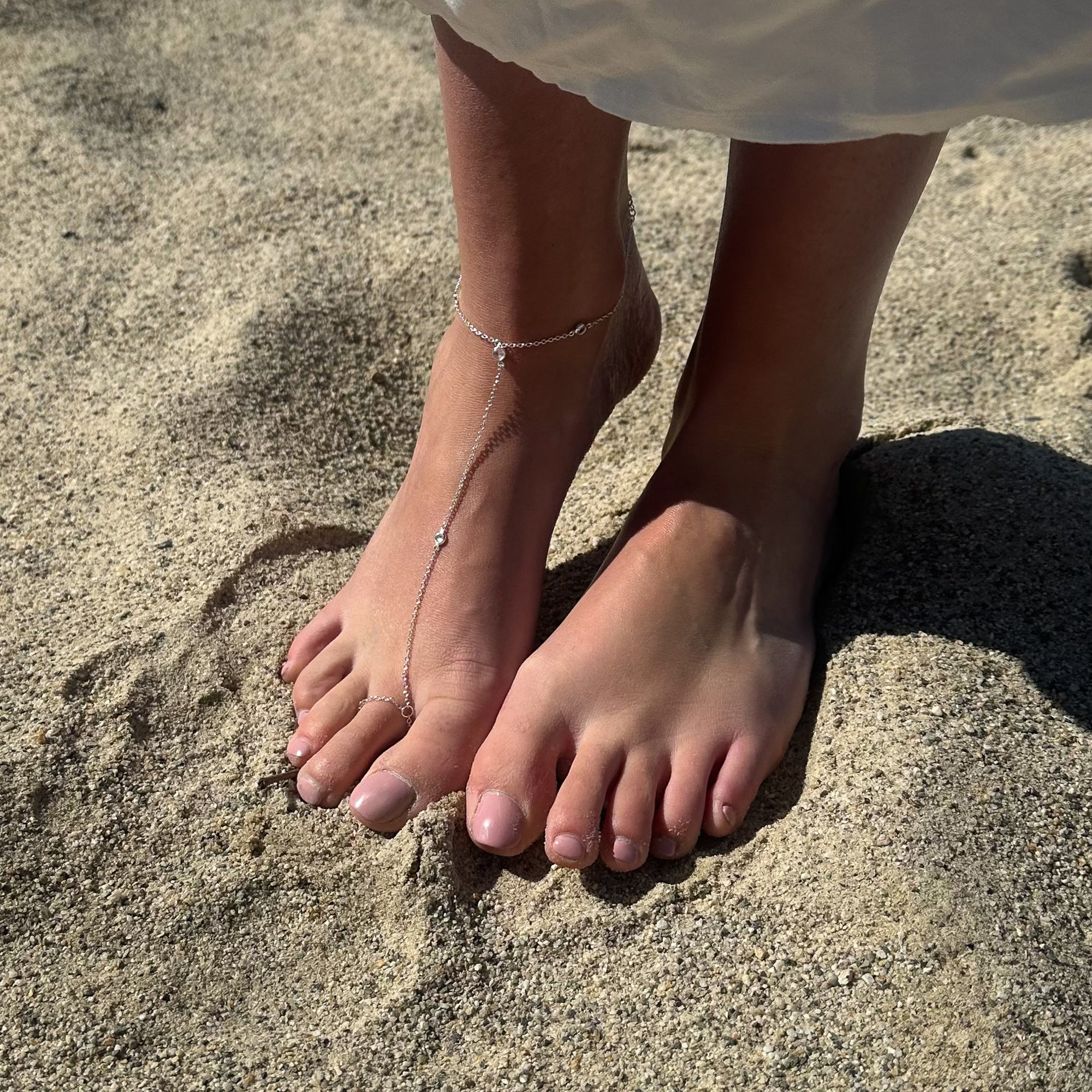 Celestial Charm – Luxe Foot & Hand Chain