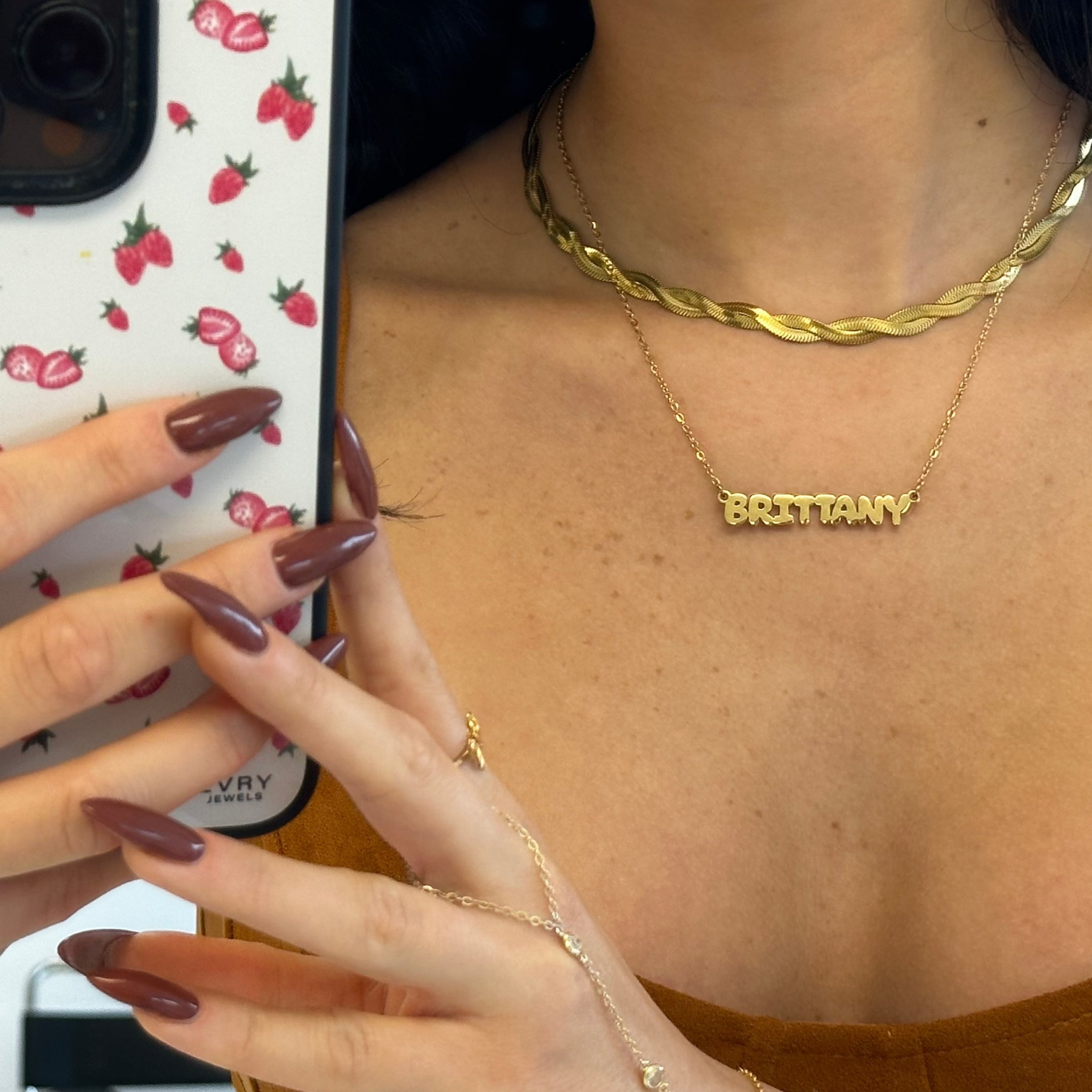 Seraphina – Personalized Bubble Nameplate Elegance