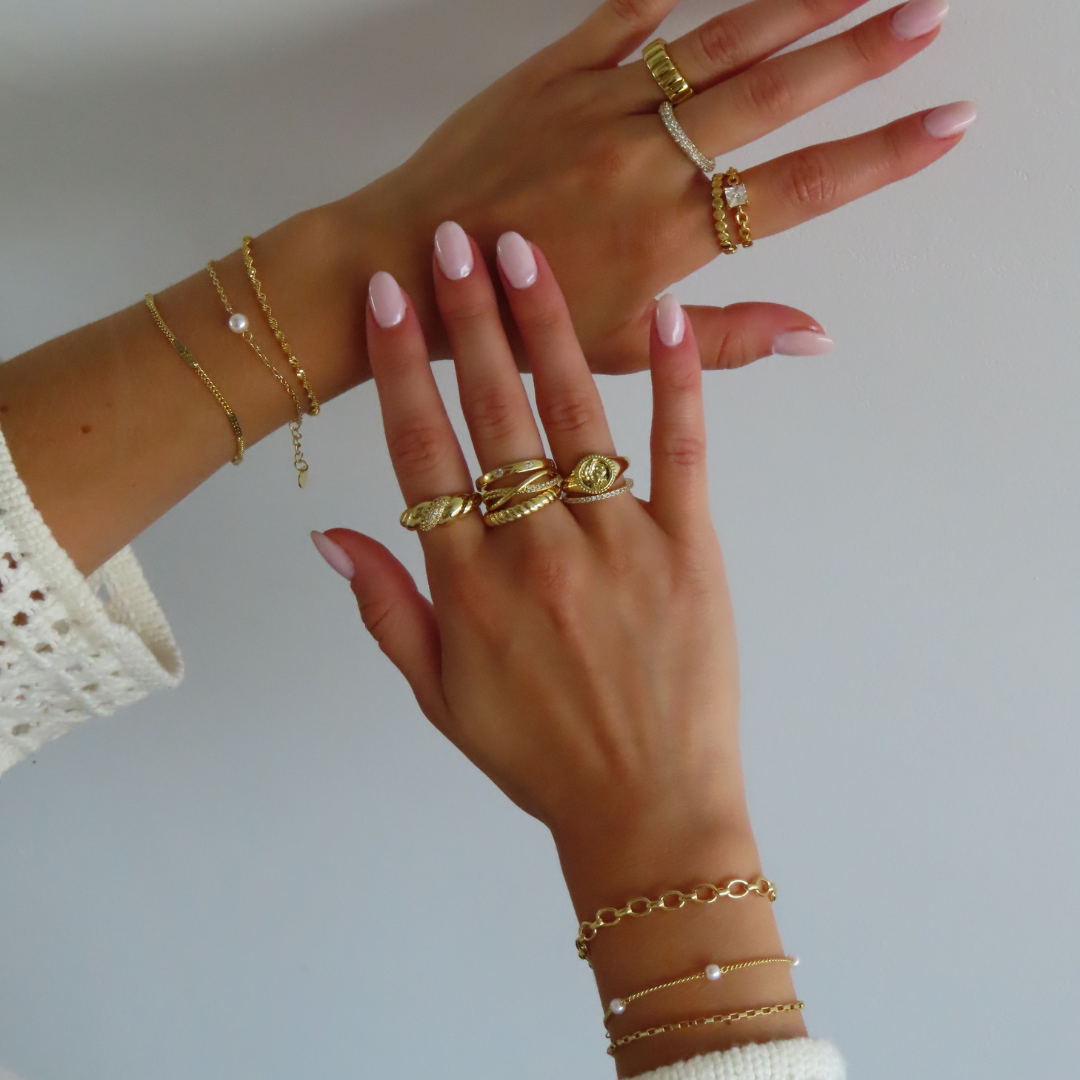 Jolie – Timeless Elegance Bracelet