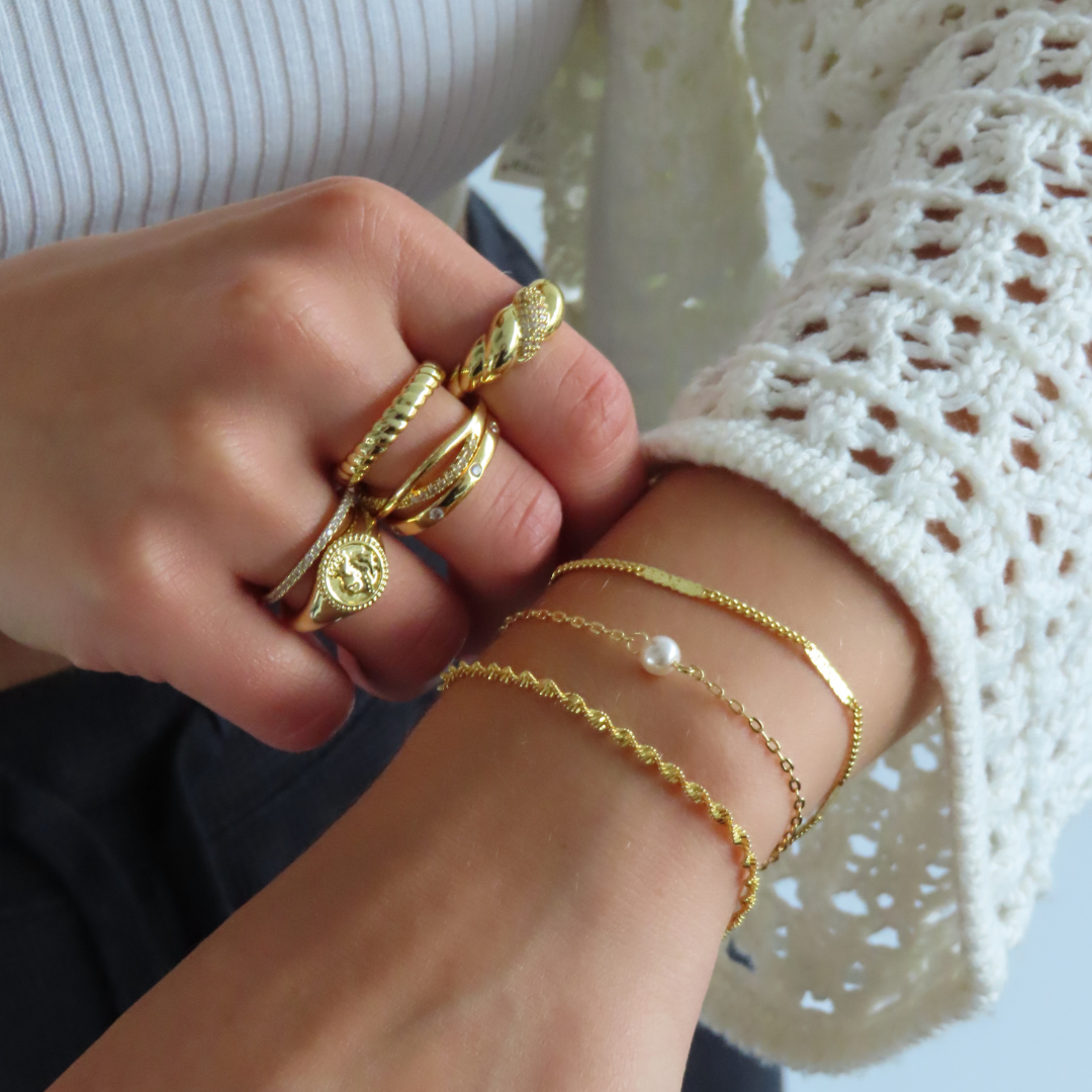 Jolie – Timeless Elegance Bracelet