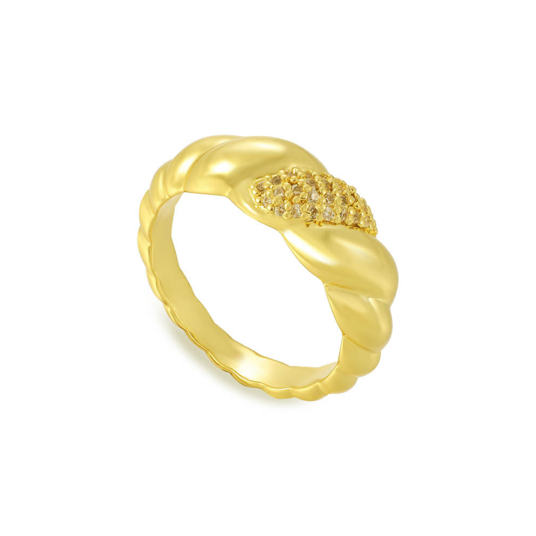 Opulent Circle – Timeless Luxe Ring