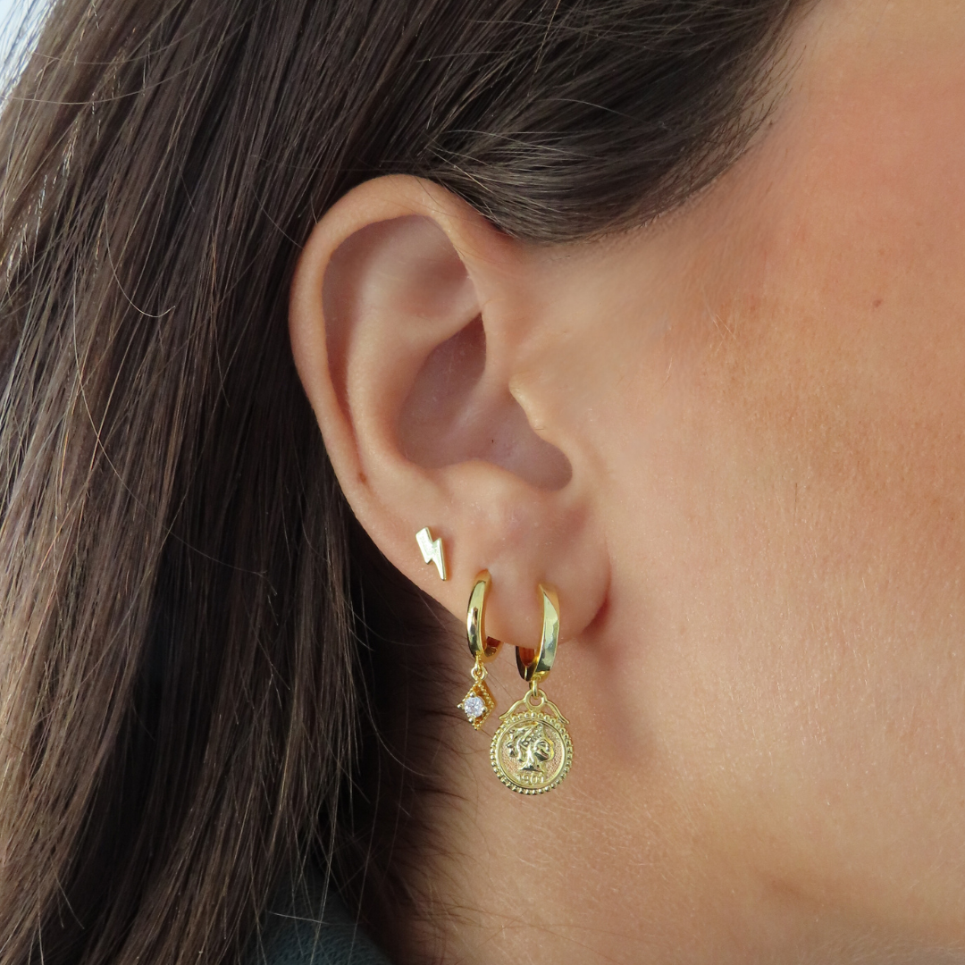 Radiant Glow – Luxe Earrings Redefined