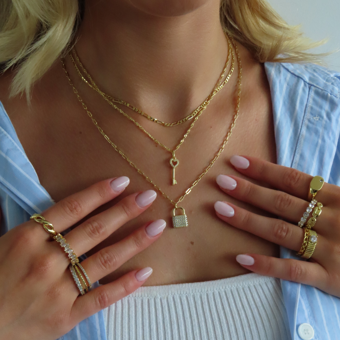 Enchanted Elegance – Luxe Lock Necklace