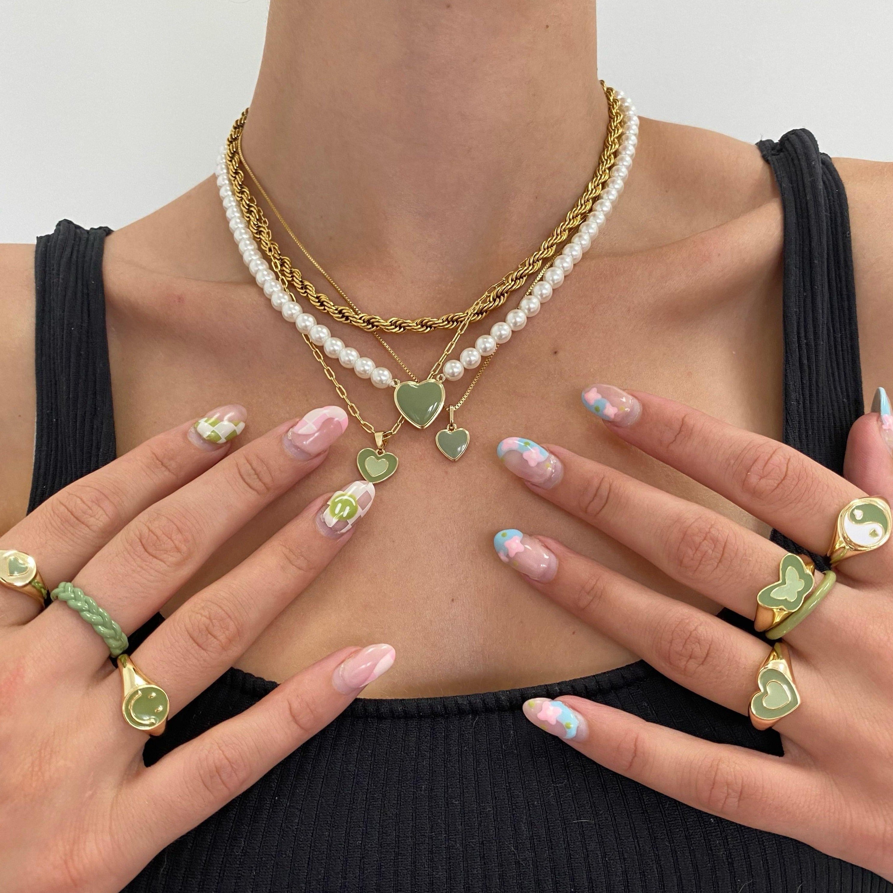 Affectionate Elegance – Love Actually Necklace