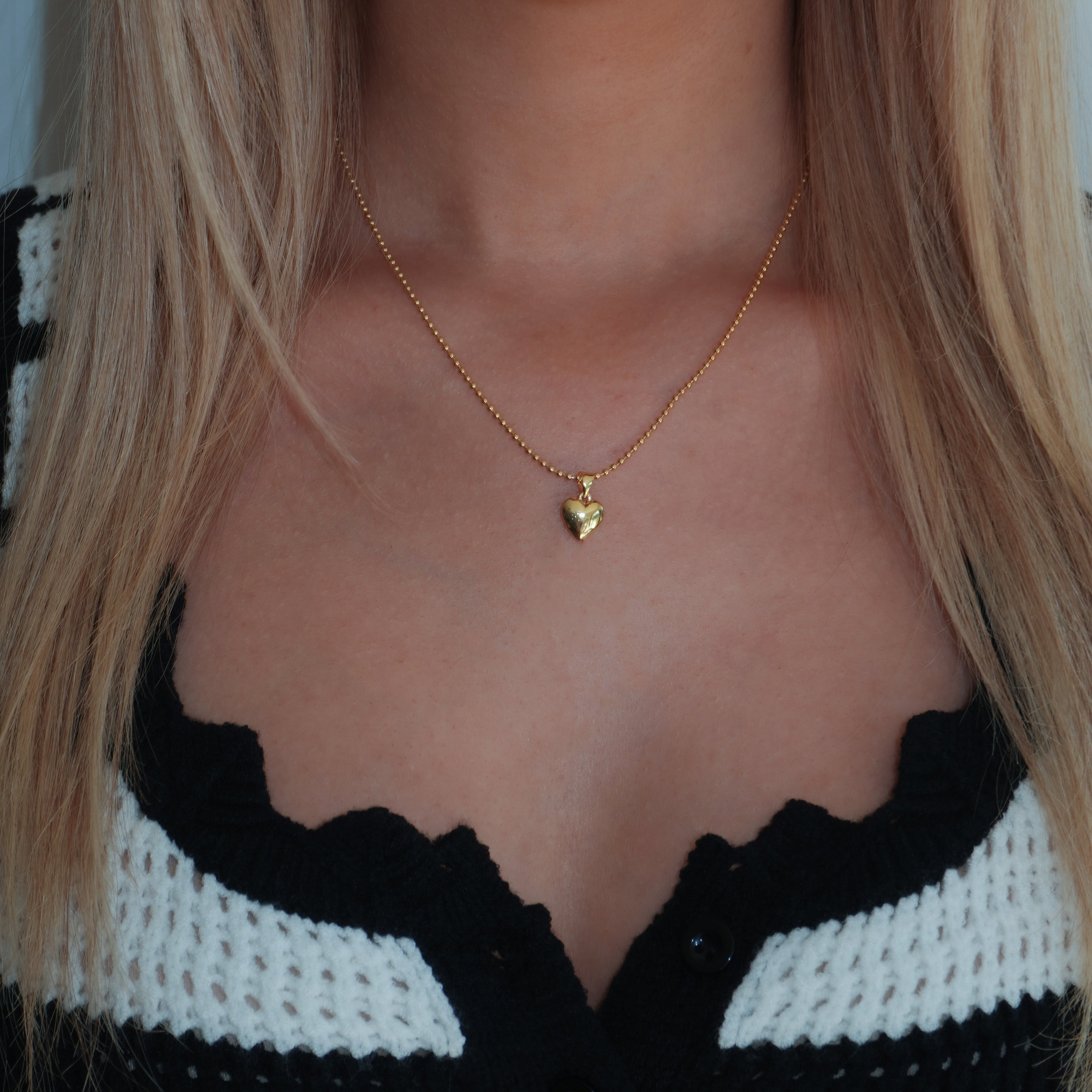 Whispered Affection – Luxe Pendant Necklace