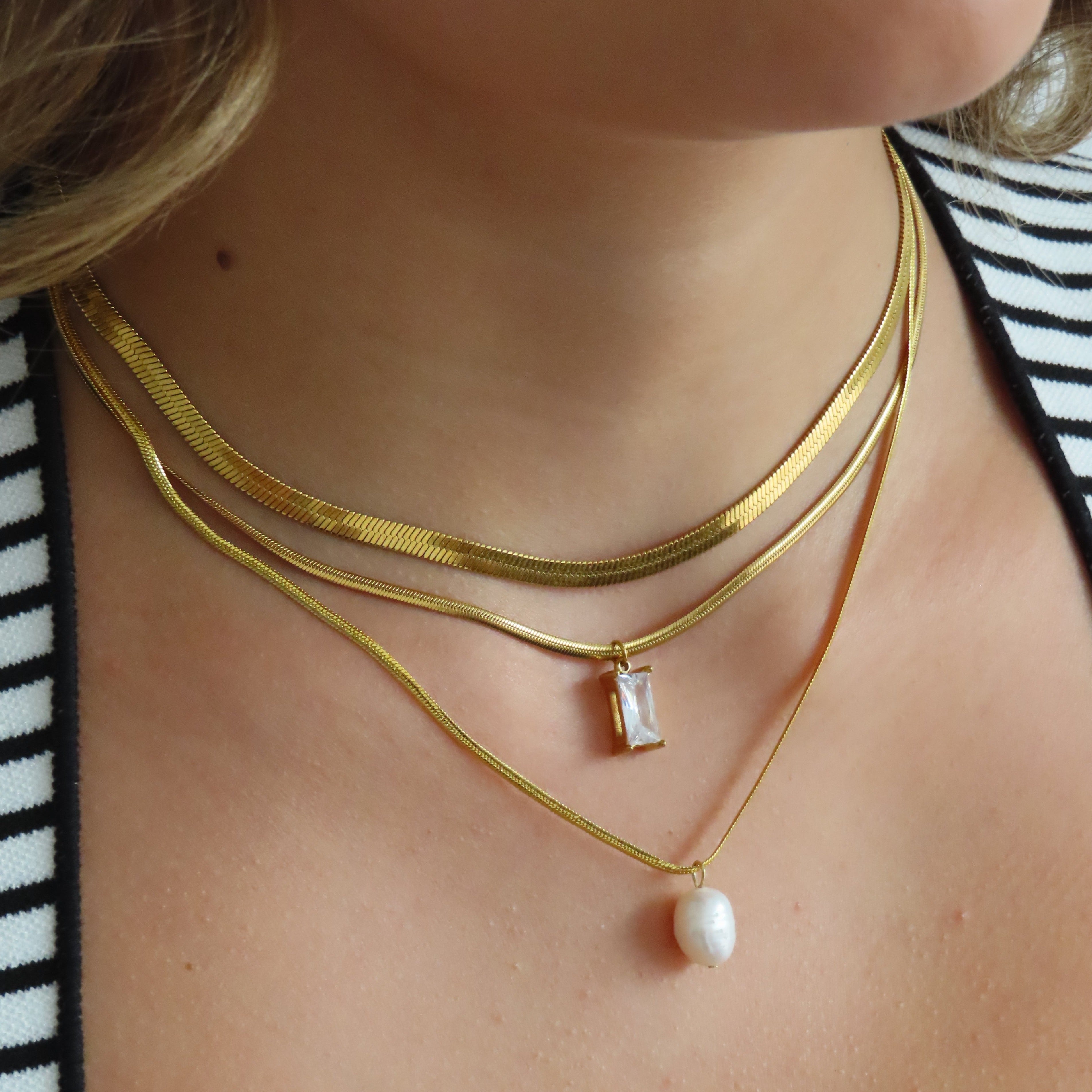 Luna – Timeless Elegance in Adornment