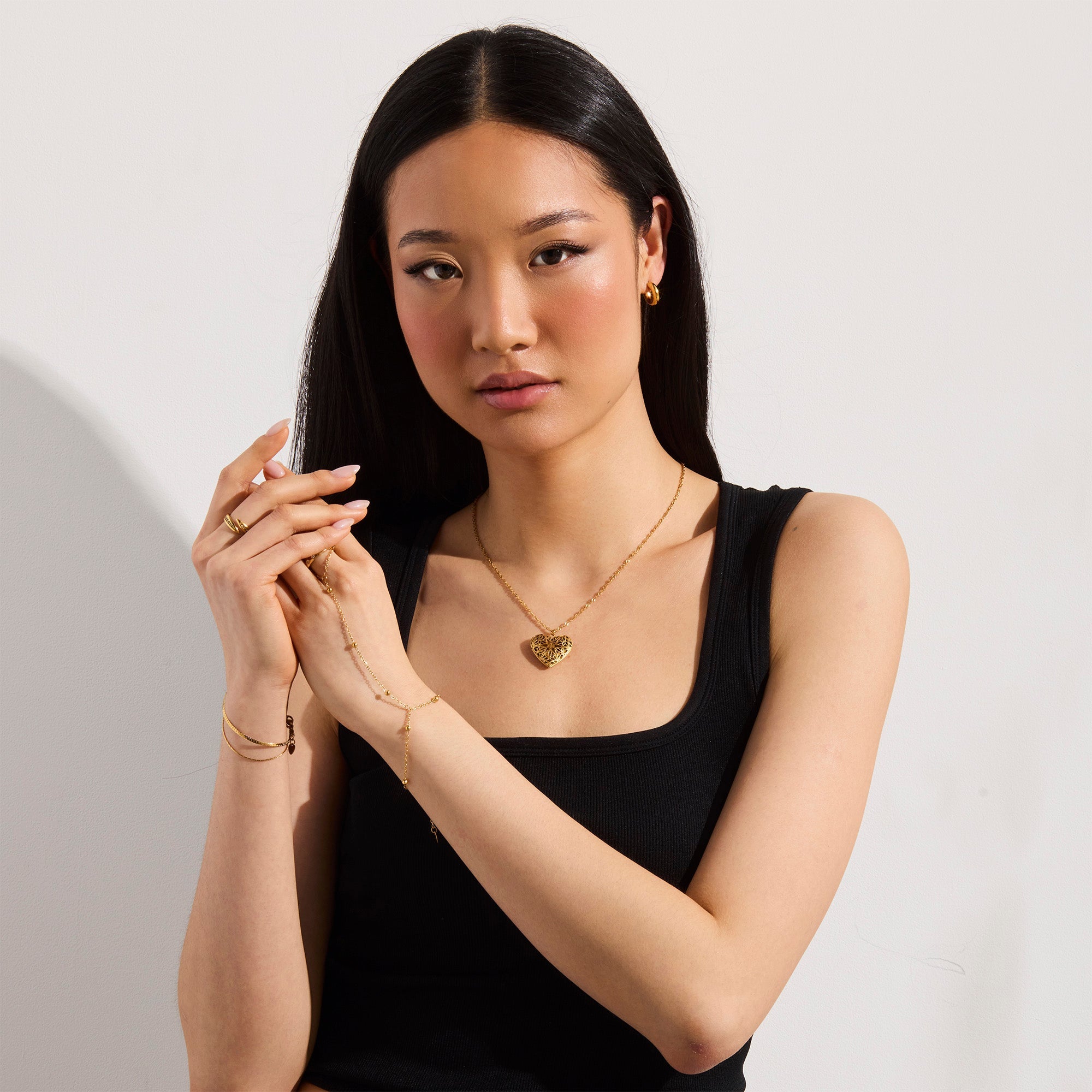 Timeless Charm – Vintage Locket Elegance