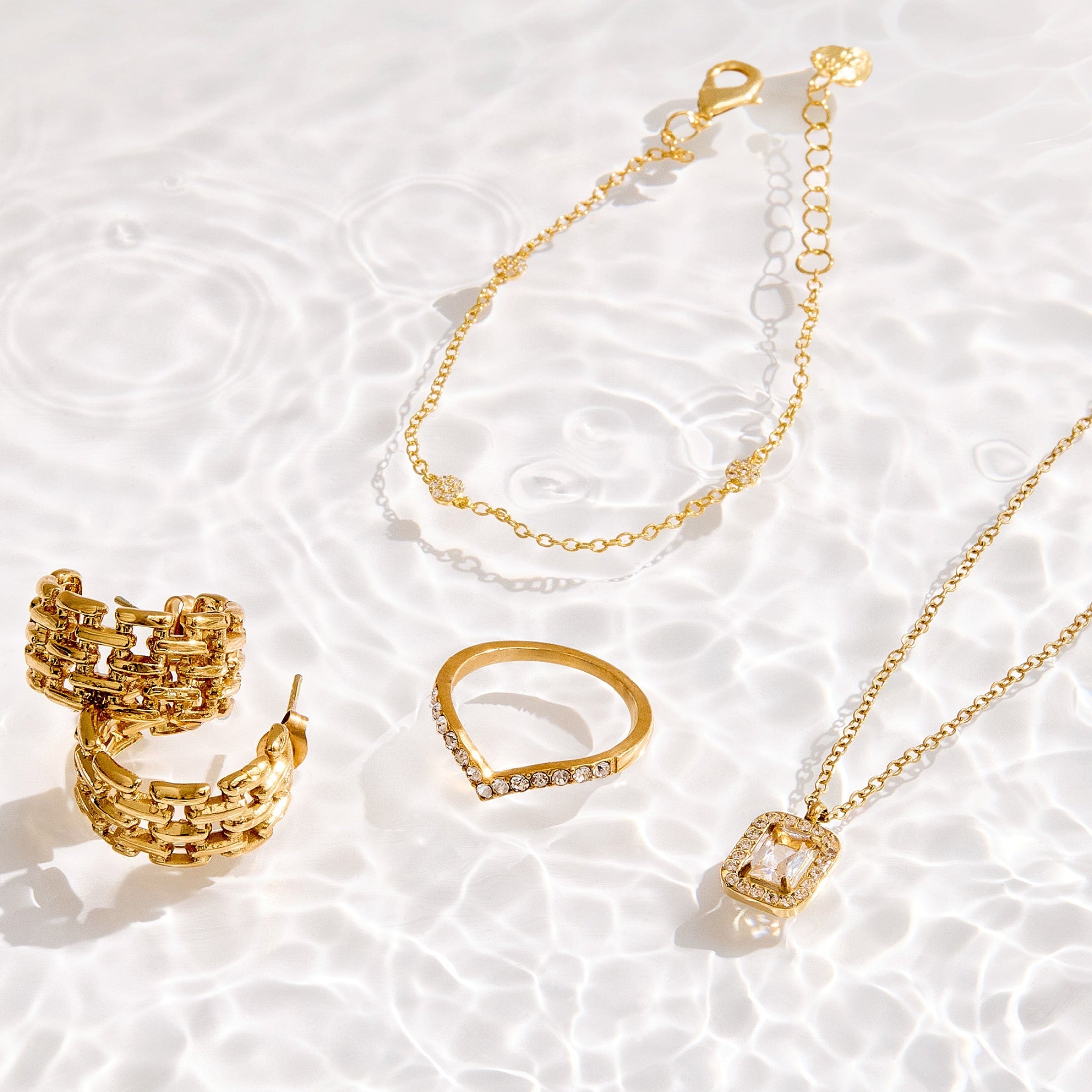 Odessa – Timeless Elegance Ring