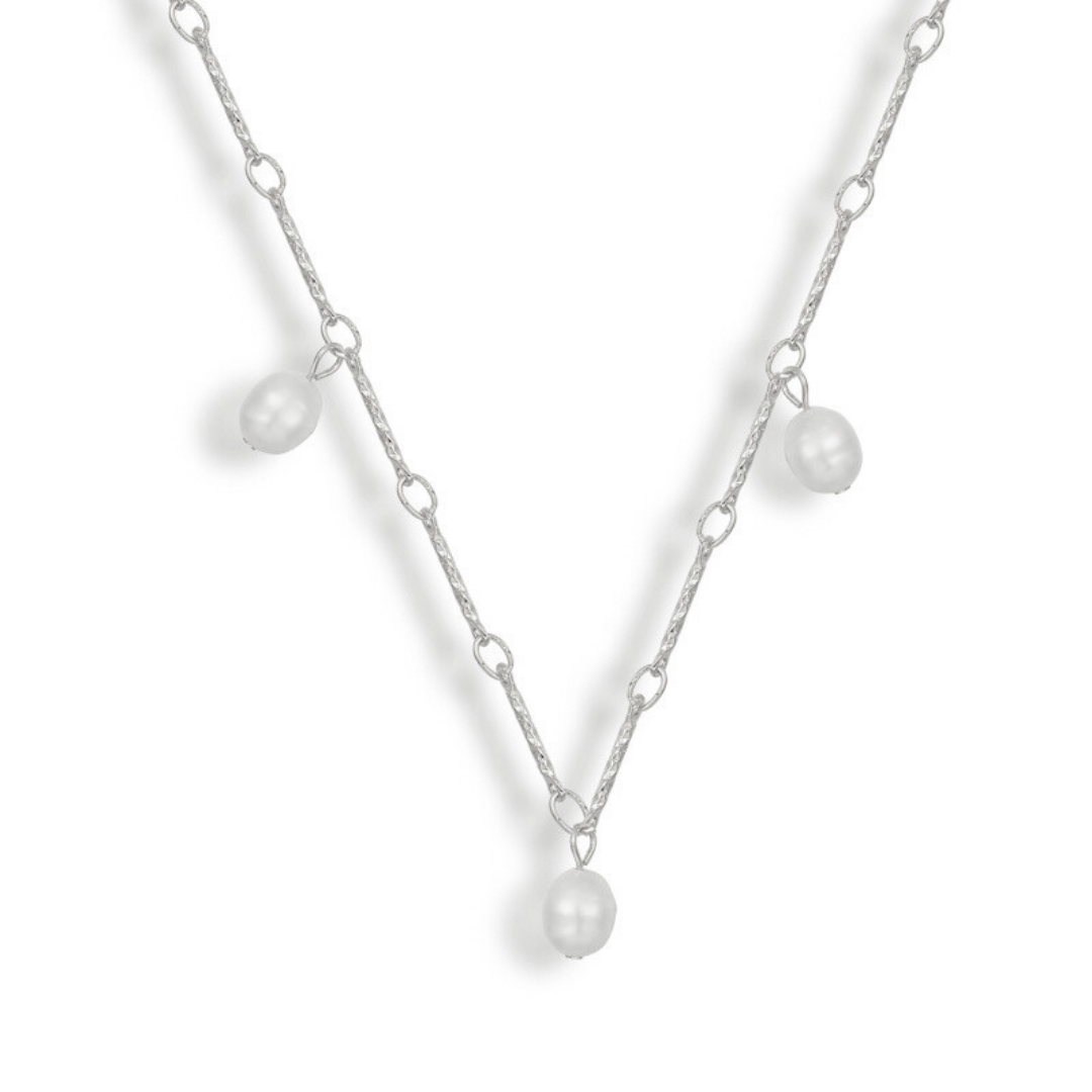 Coastal Charm – Elegant Seaside Necklace