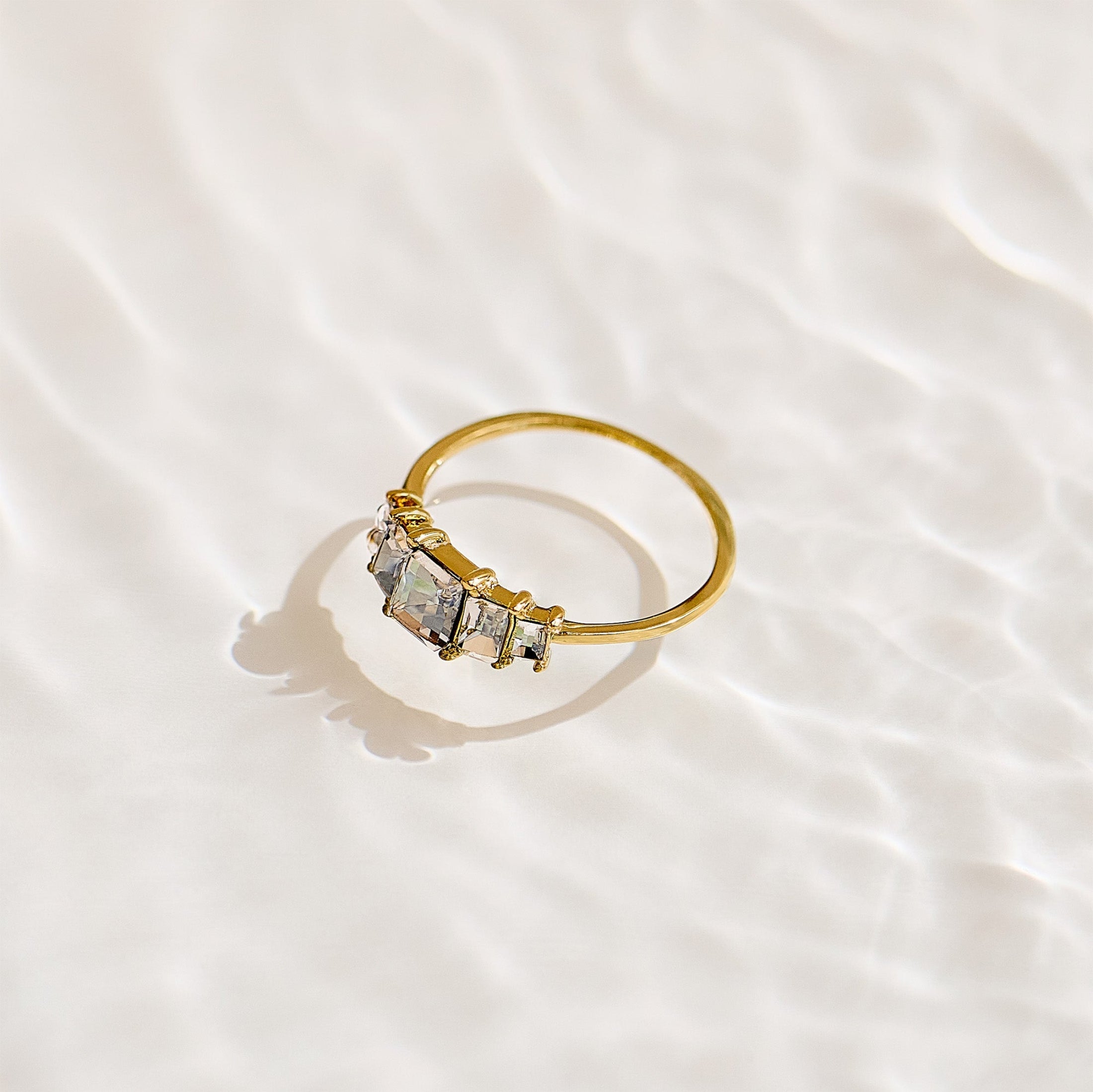 Everstone – Timeless Elegance Ring