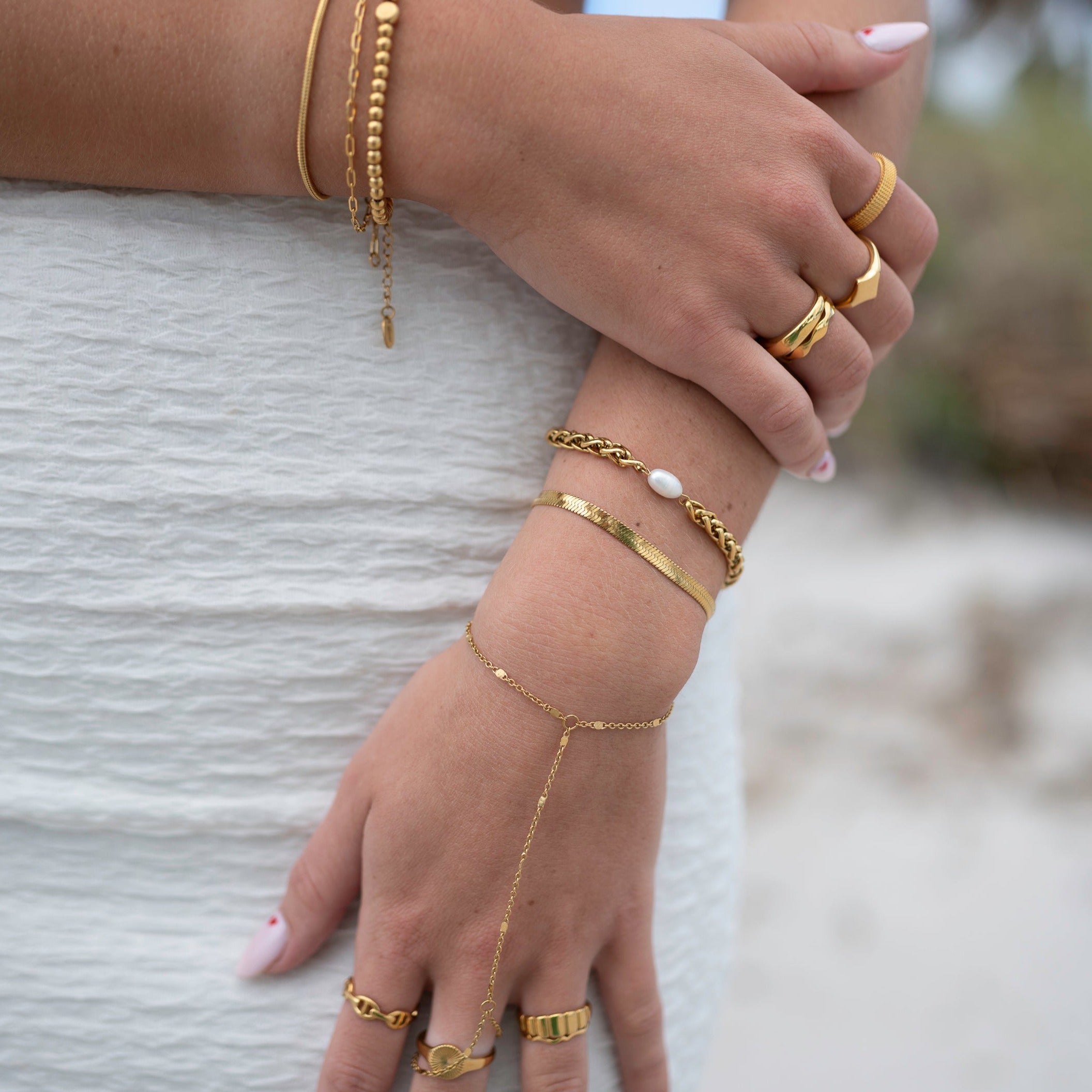 Serpentine Luxe – Radiant Elegance Bracelet