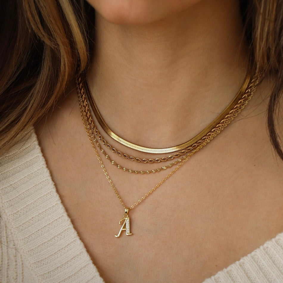 Serpentine Luxe – Dazzling Elegance Awaits