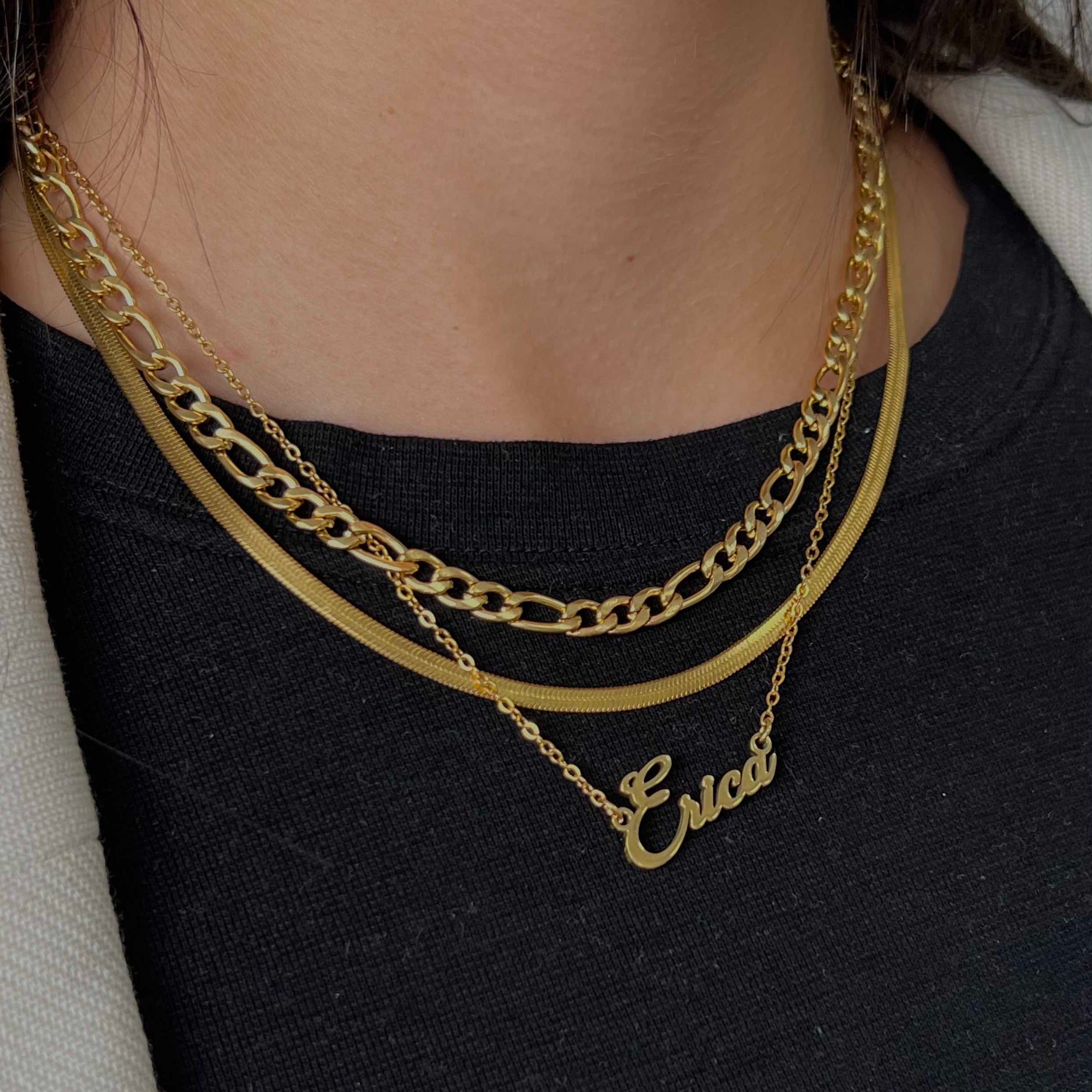 Serpentine Luxe – Dazzling Elegance Awaits