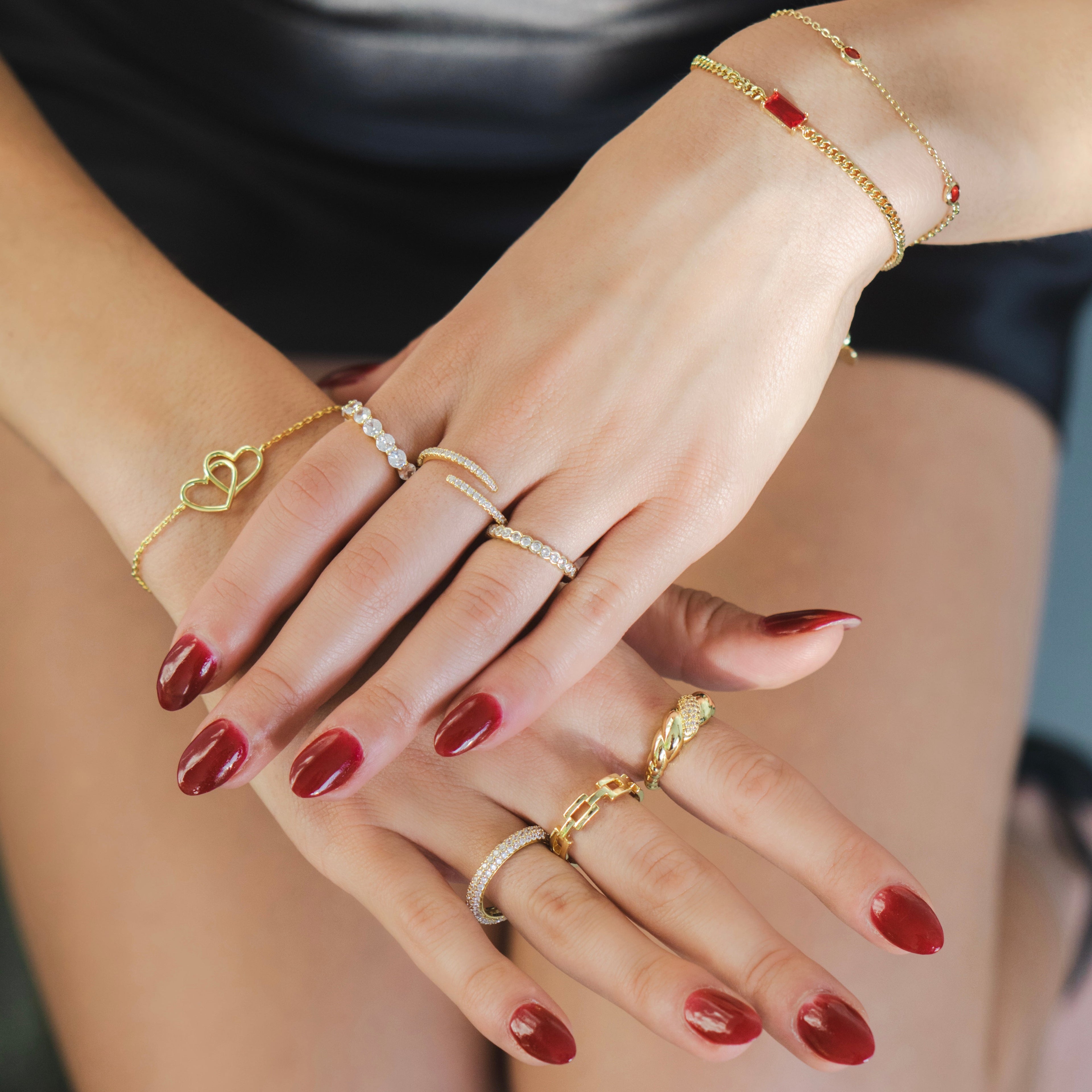 Charming Elegance – Sweetheart Bracelet