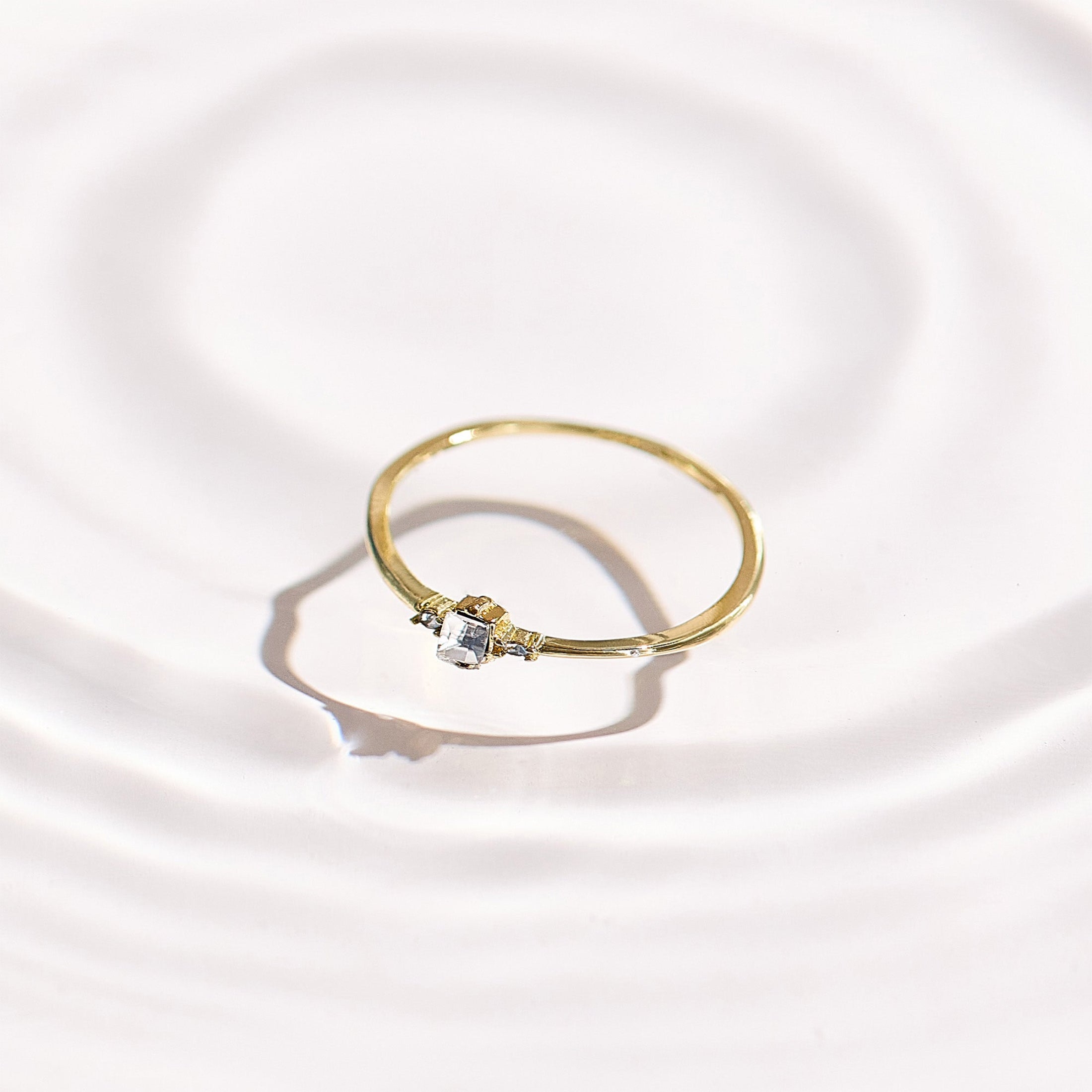 Temptress – Exquisite Comfort Ring